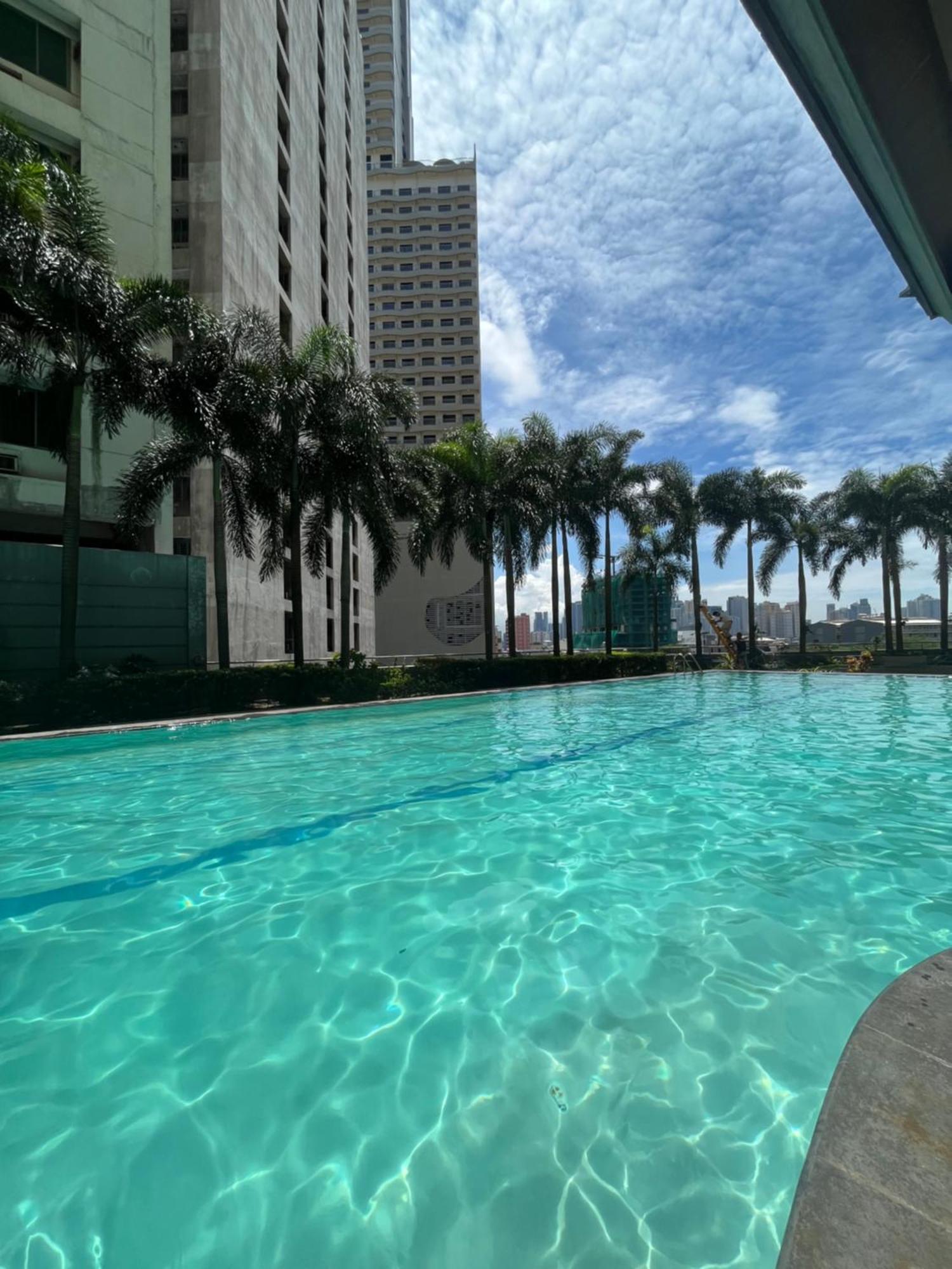 Aparthotel The Grand Towers Manila