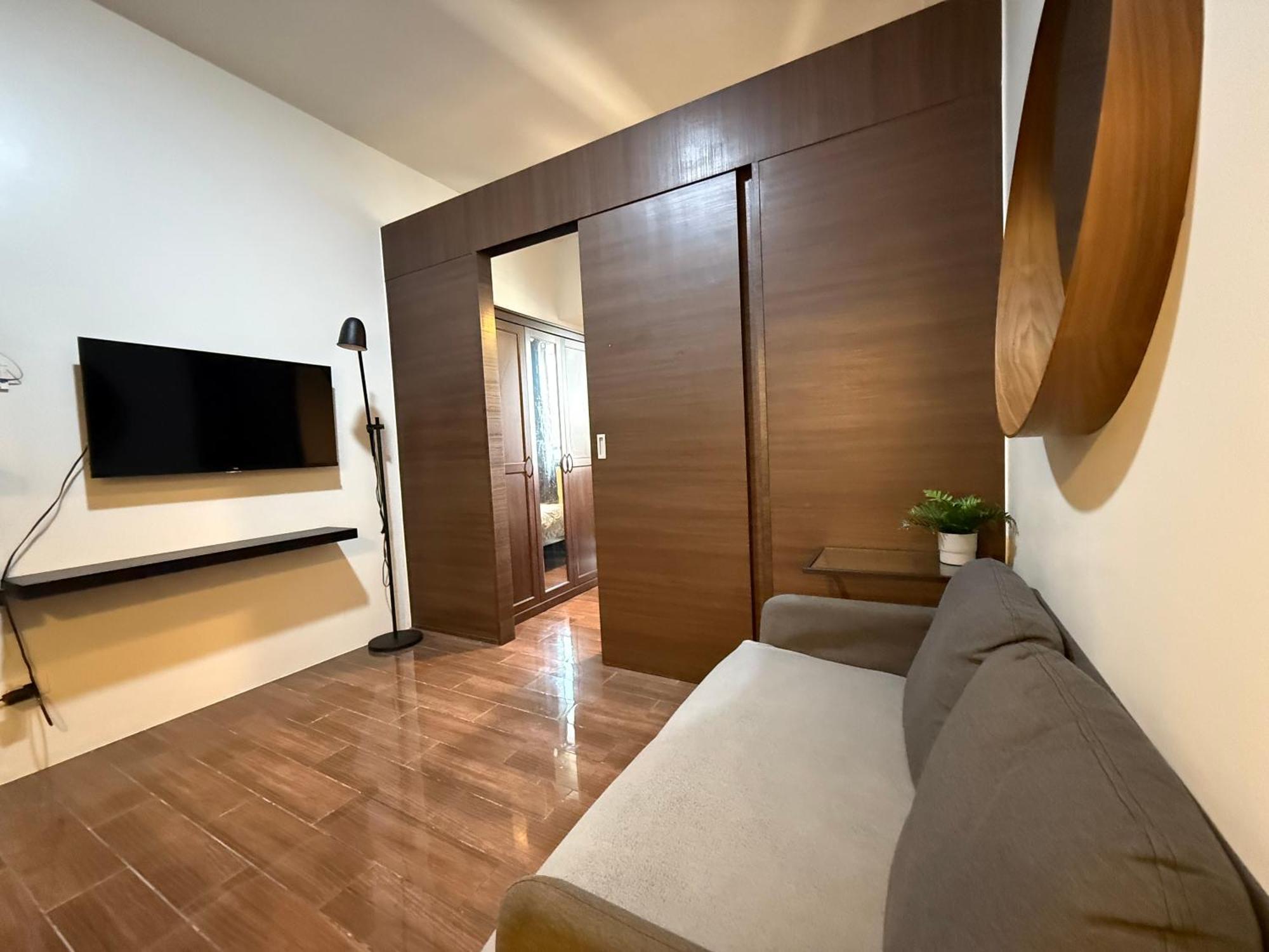 1 Bedroom W Balcony In Air Makati Apartment Manila