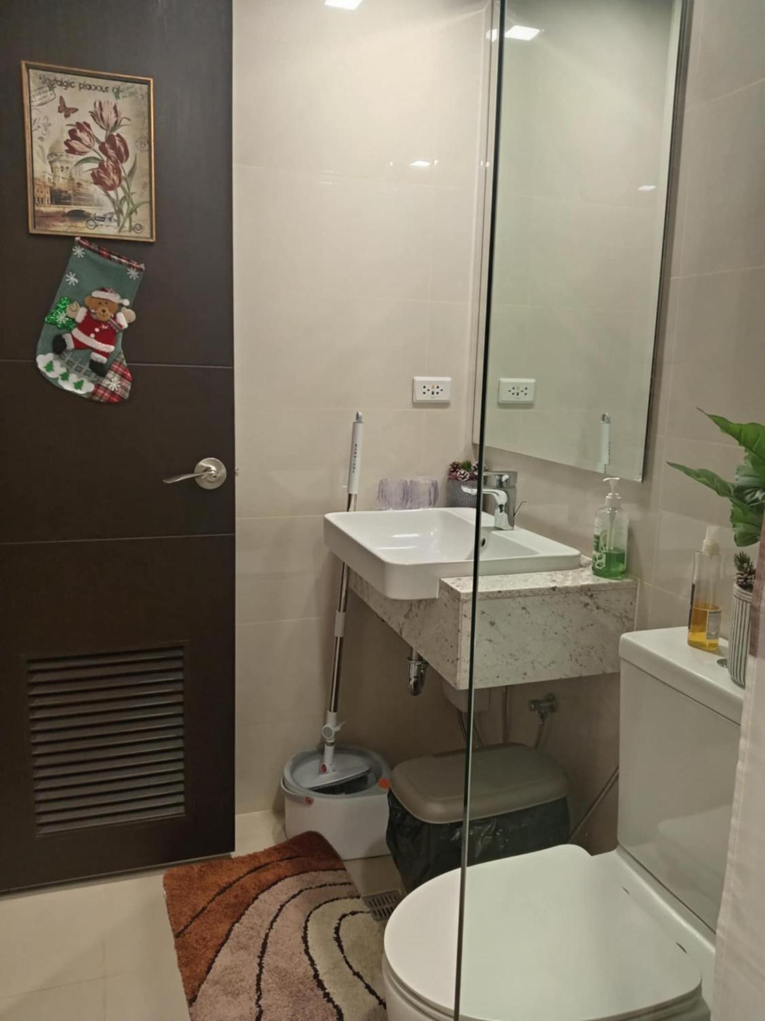 1 Bedroom Mckinley West Taguig Apartment Manila