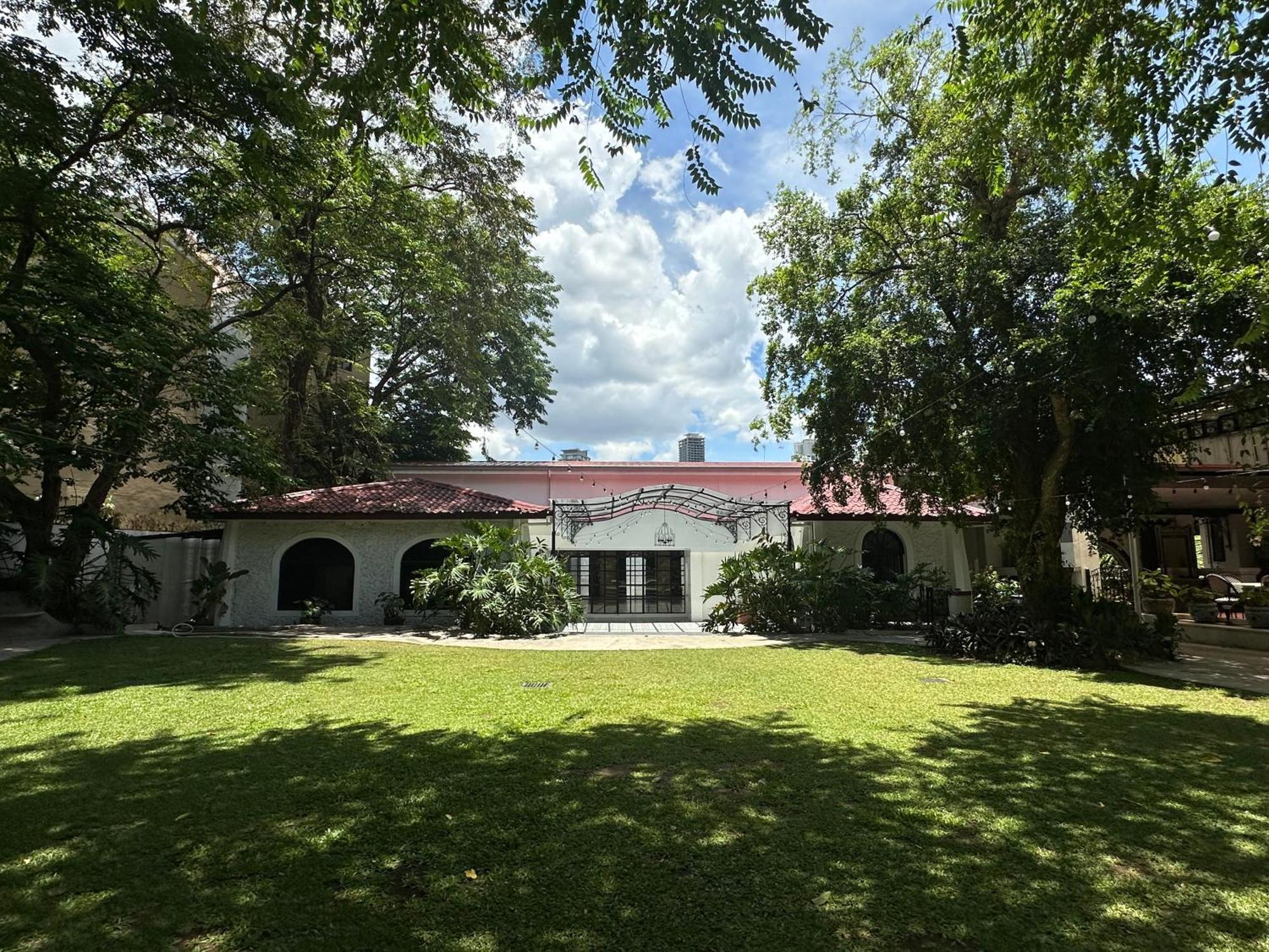 Apartment Miranamin Nest Kamantigi - Pet Friendly, Shared Kitchen, Historical Home! Manila