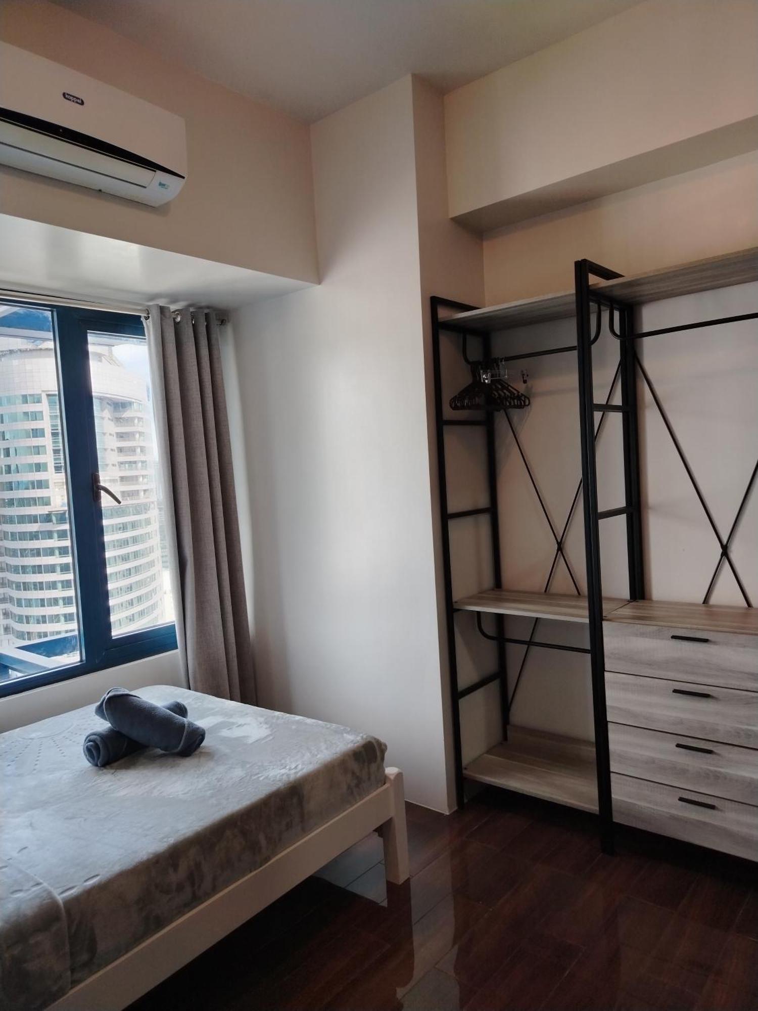 Cozy & Stylish Staycation And Netflix - Wifi And Pool