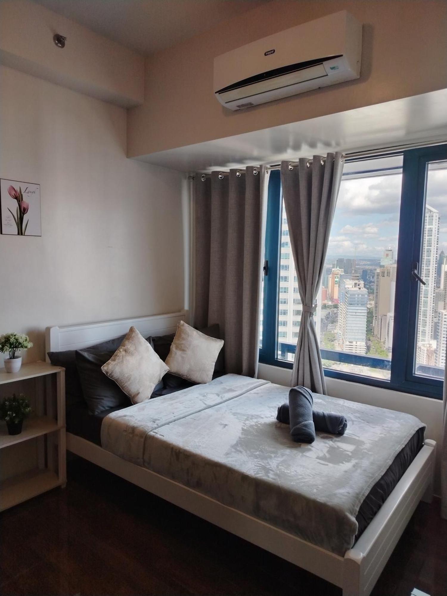 Cozy & Stylish Staycation And Netflix - Wifi And Pool