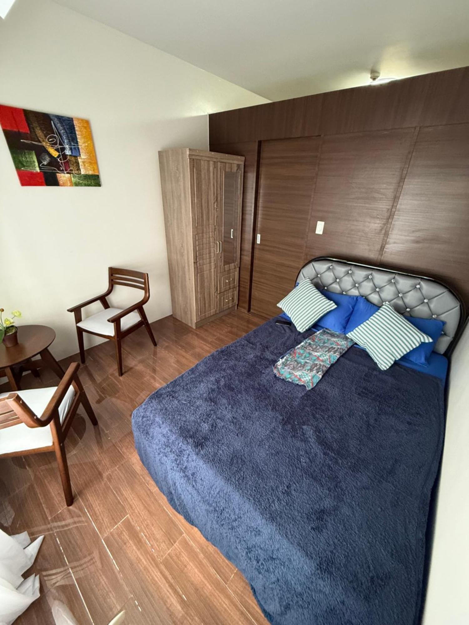 Skyline Blue Air Residences 1br Cityview By Tin & Aix * Makati City