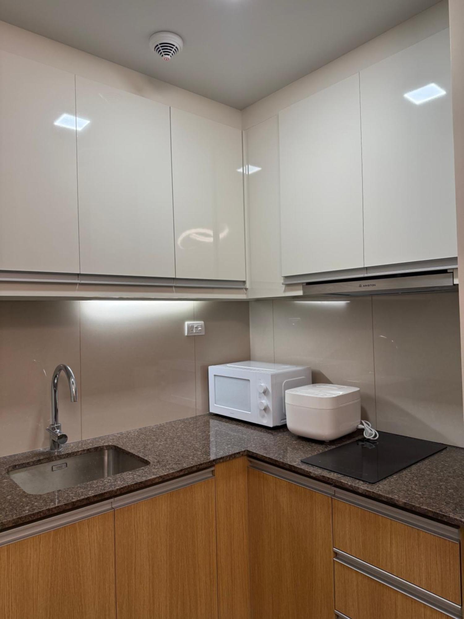 Apartment Luxurious Modern Cozy Bayview Pool View 1 2 3 Bedrooms Near Airports Okada Solaire Moa *