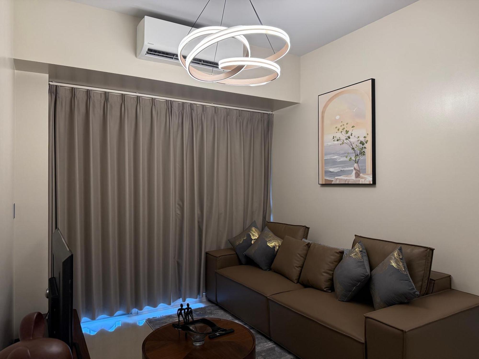 Luxurious Modern Cozy Bayview Pool View 1 2 3 Bedrooms Near Airports Okada Solaire Moa