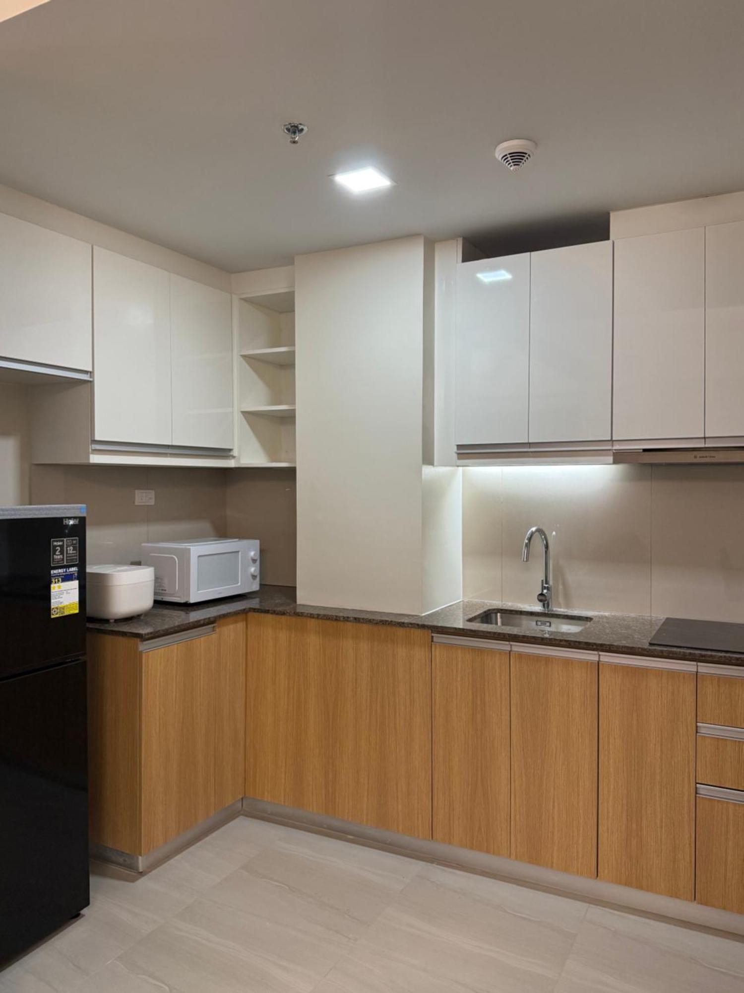 Luxurious Modern Cozy Bayview Pool View 1 2 3 Bedrooms Near Airports Okada Solaire Moa