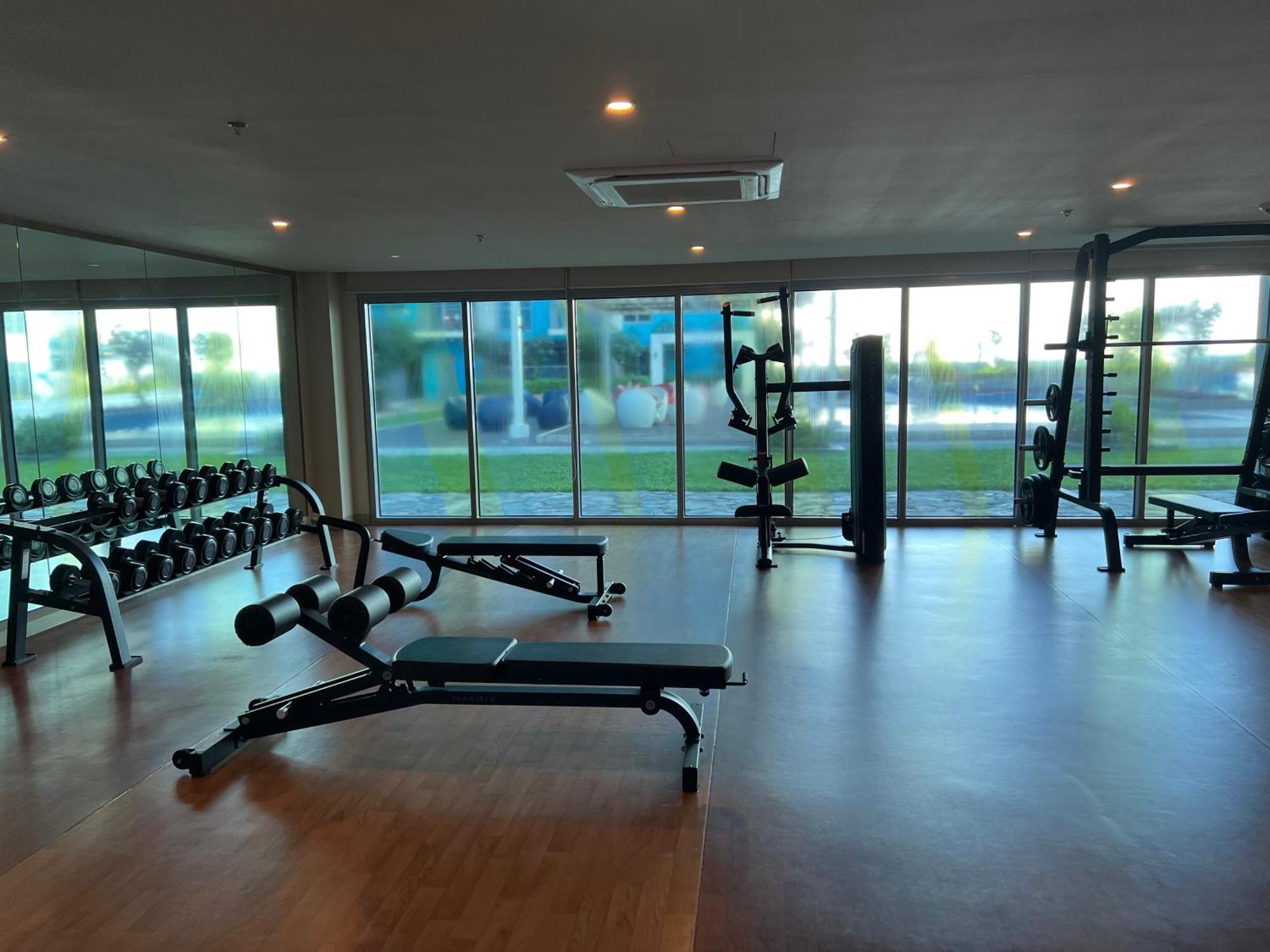 Apartment Luxurious Modern Cozy Bayview Pool View 1 2 3 Bedrooms Near Airports Okada Solaire Moa