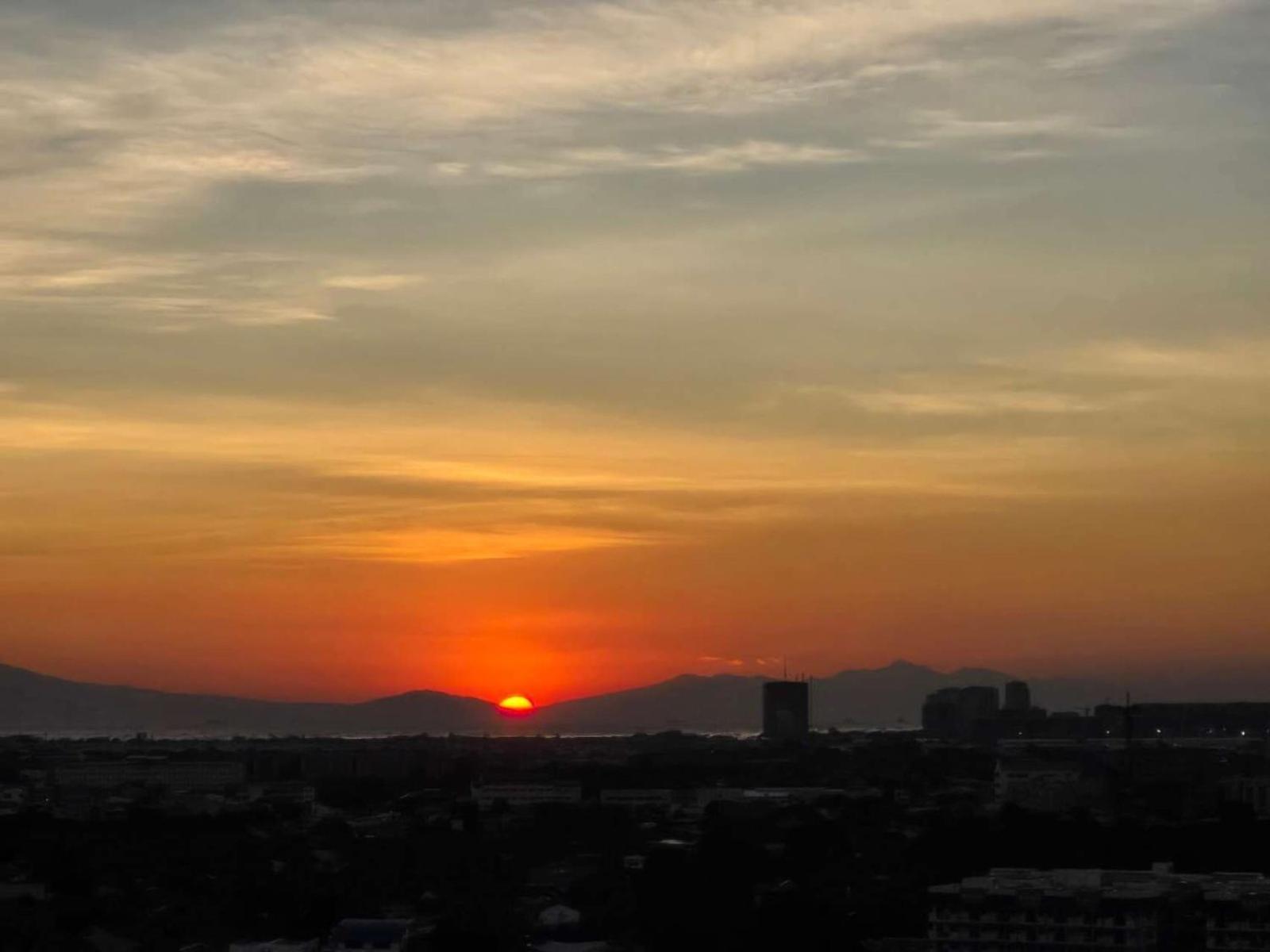 1br Condotel Azure Urban Near Airport #az06 * Manila