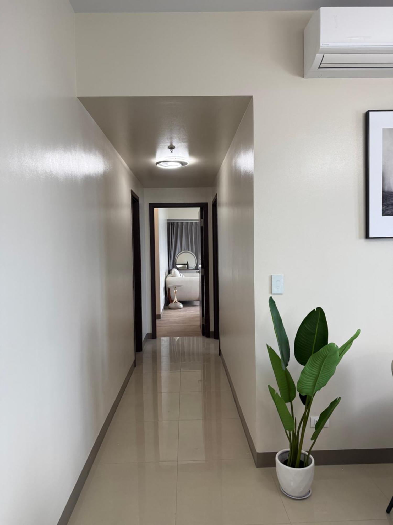 Luxurious Modern Cozy Bayview Pool View 1 2 3 Bedrooms Near Airports Okada Solaire Moa * Manila