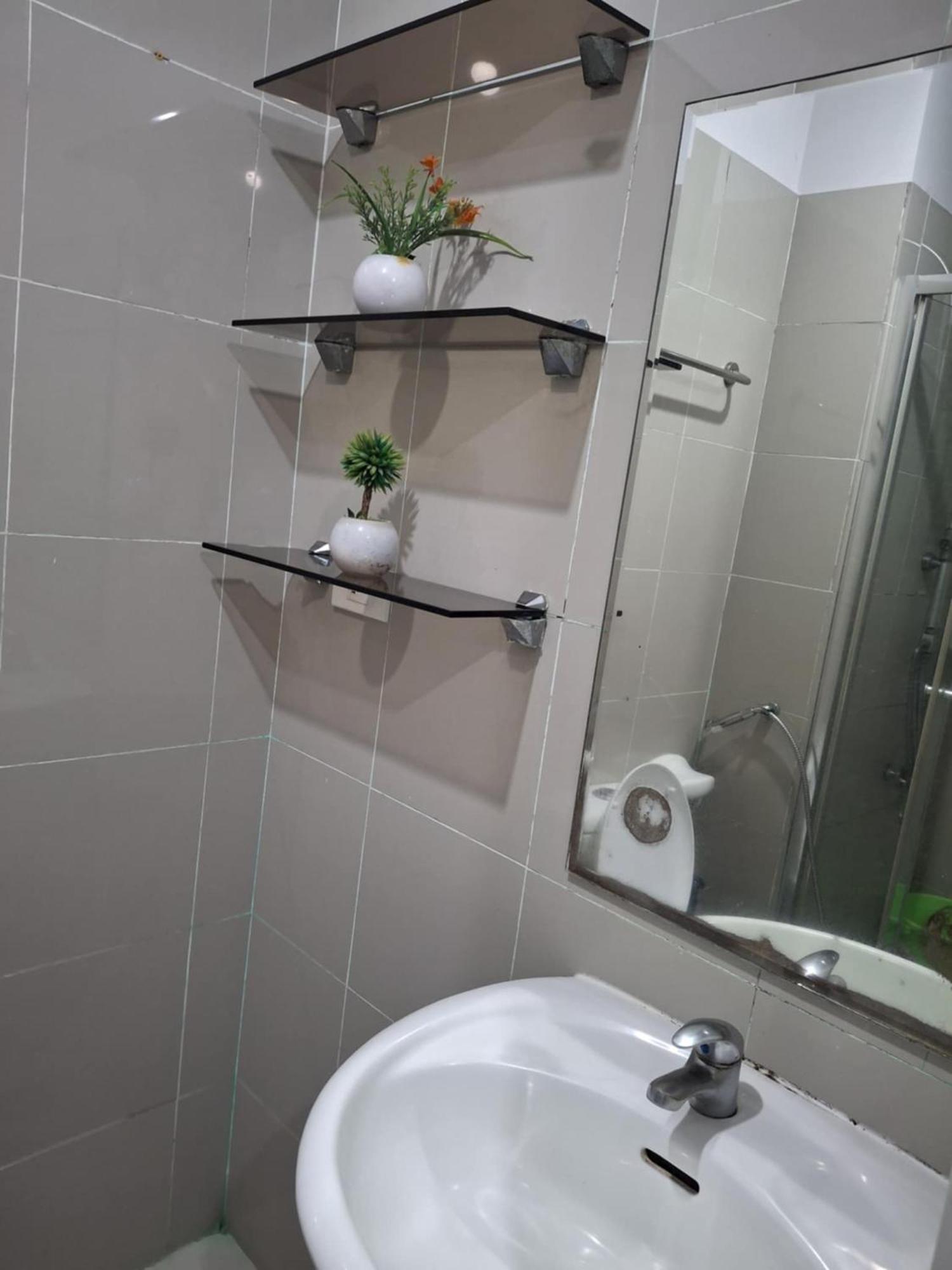 Grass Residences Tower2 21floor Manila