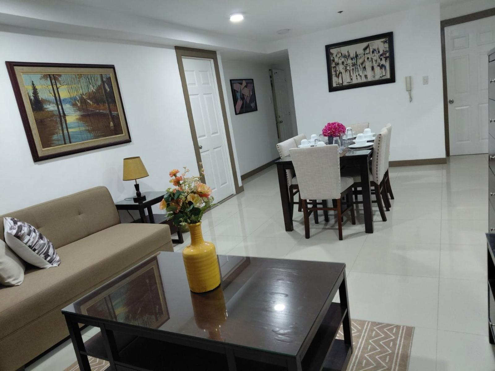 Apartosuites Greenbelt Makati Hotel