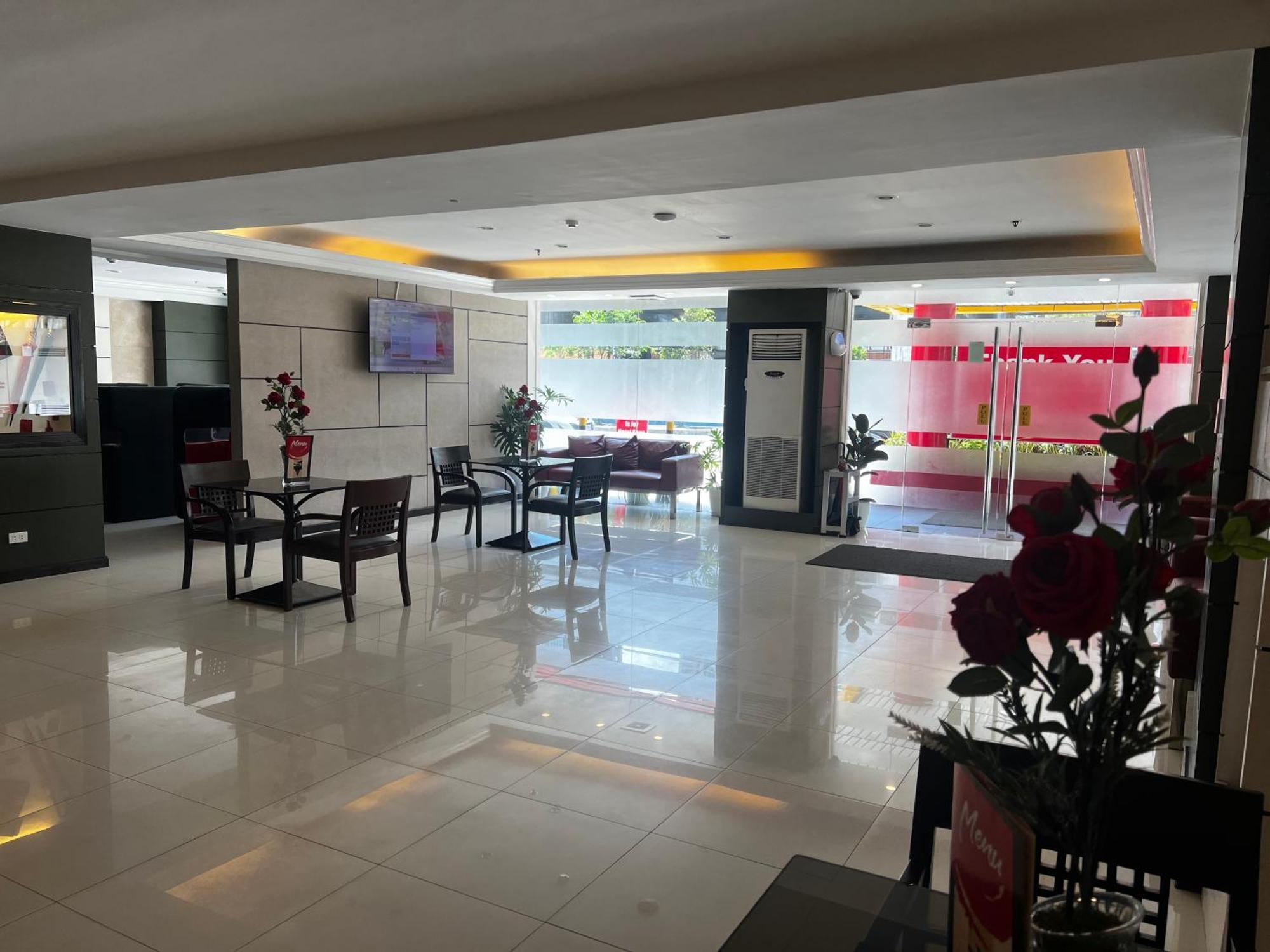 Sogo Edsa Shaw Blvd 3* Manila