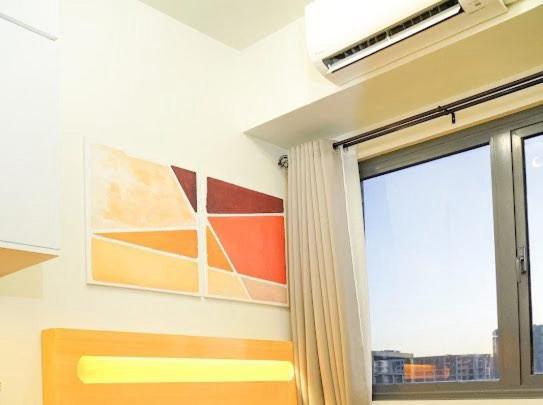 Awsome Corner Unit At Shore 3 Manila