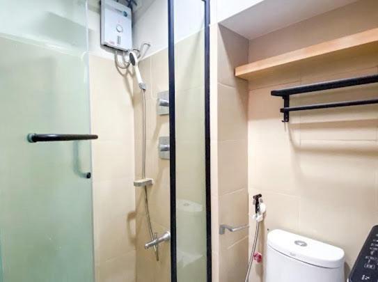 Awsome Corner Unit At Shore 3 Apartment Manila