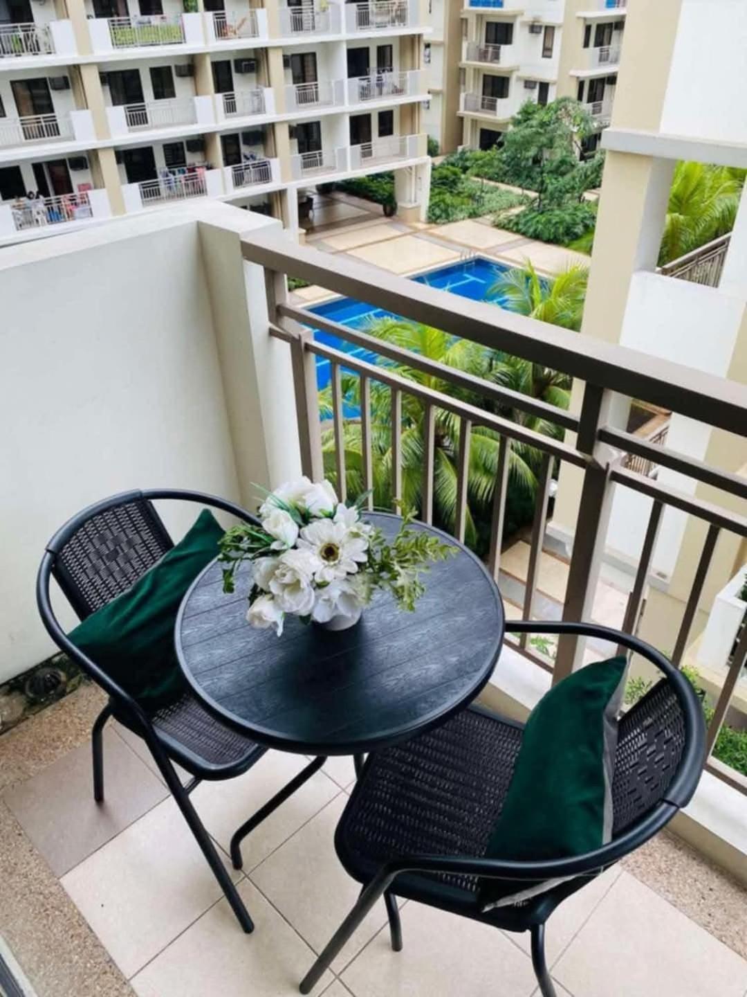 2br Free Parking Calathea Place Manila