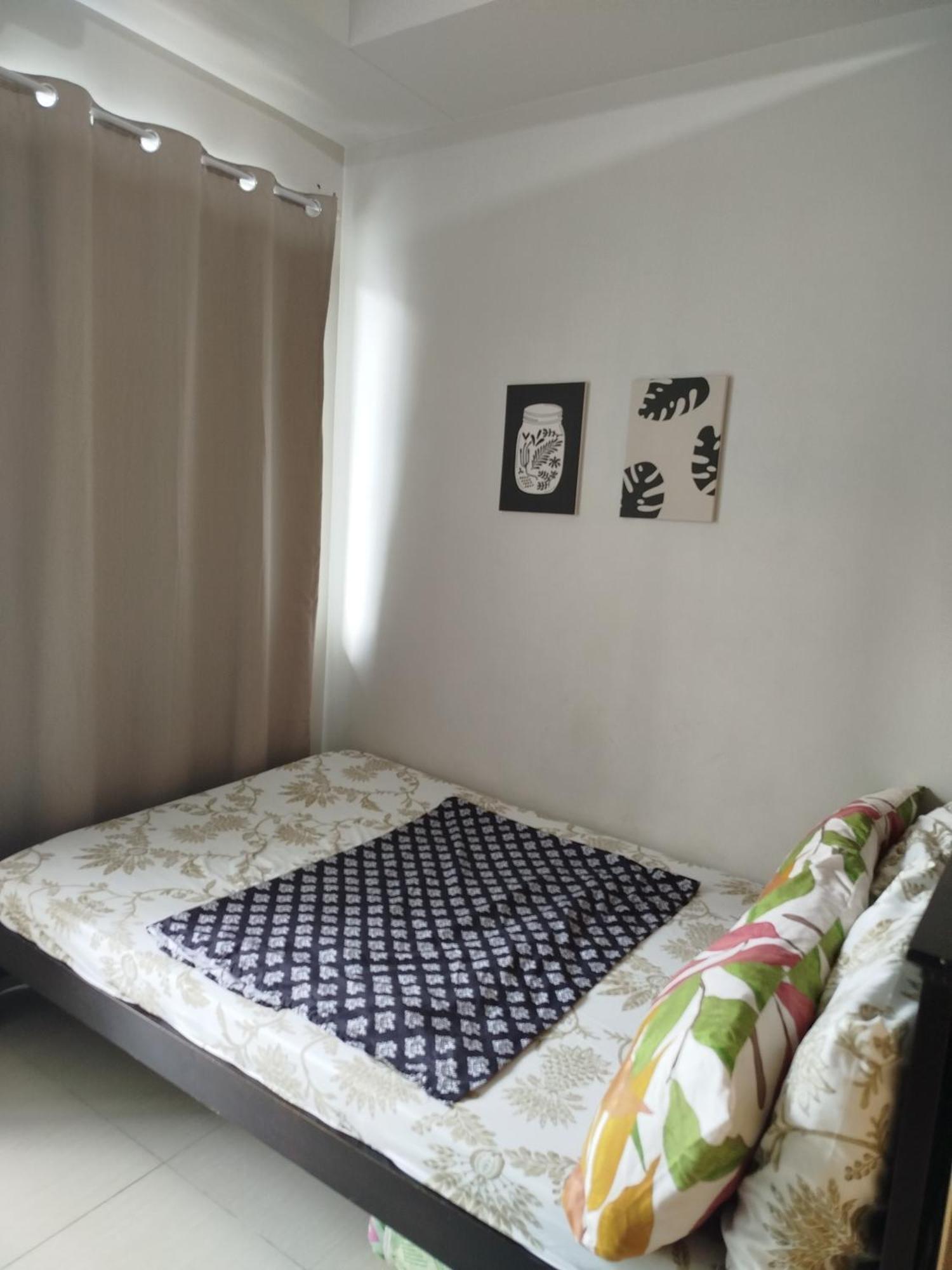 Dash Shell Residences Hostel *