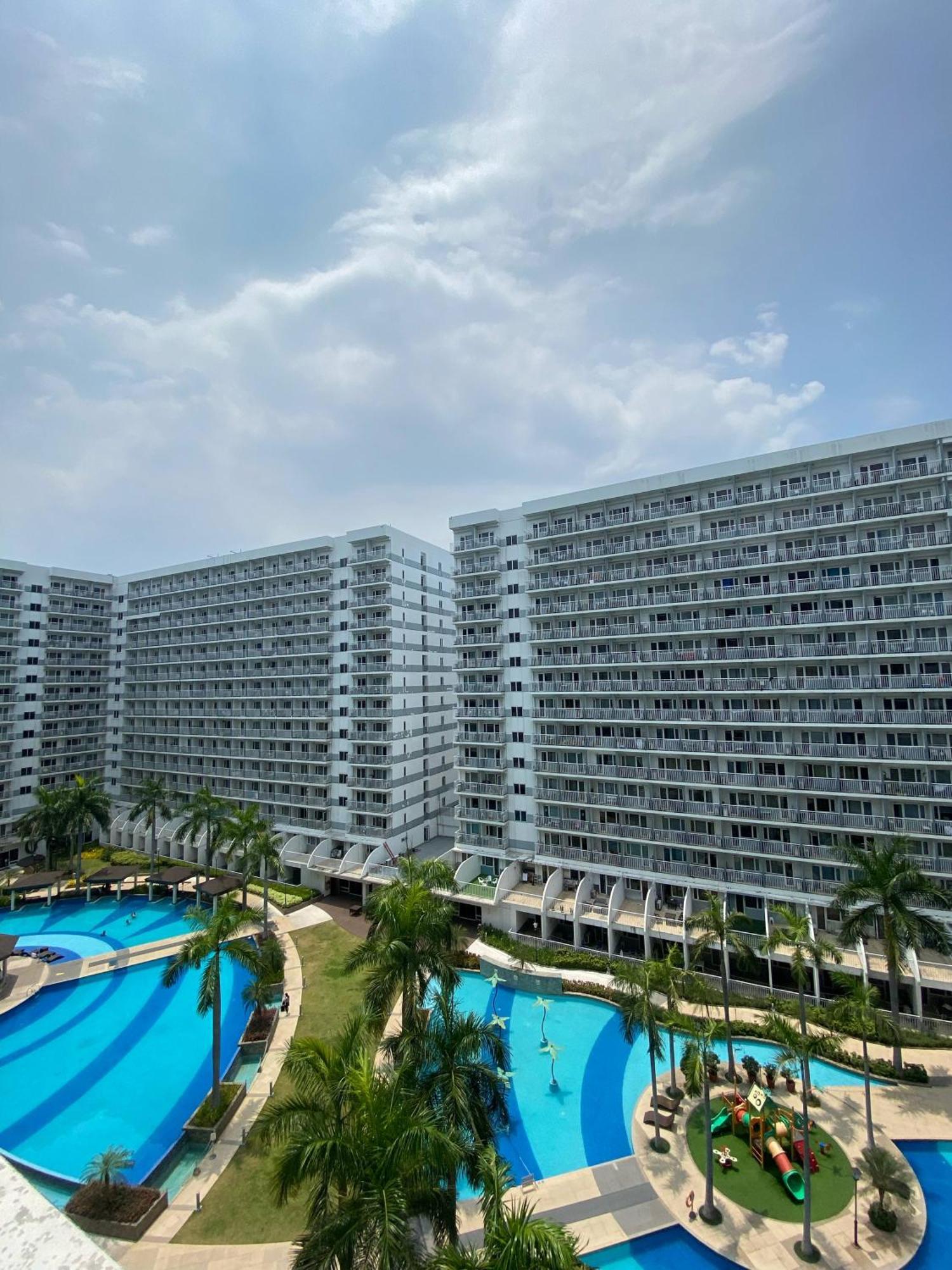 Dash Shell Residences Hostel *
