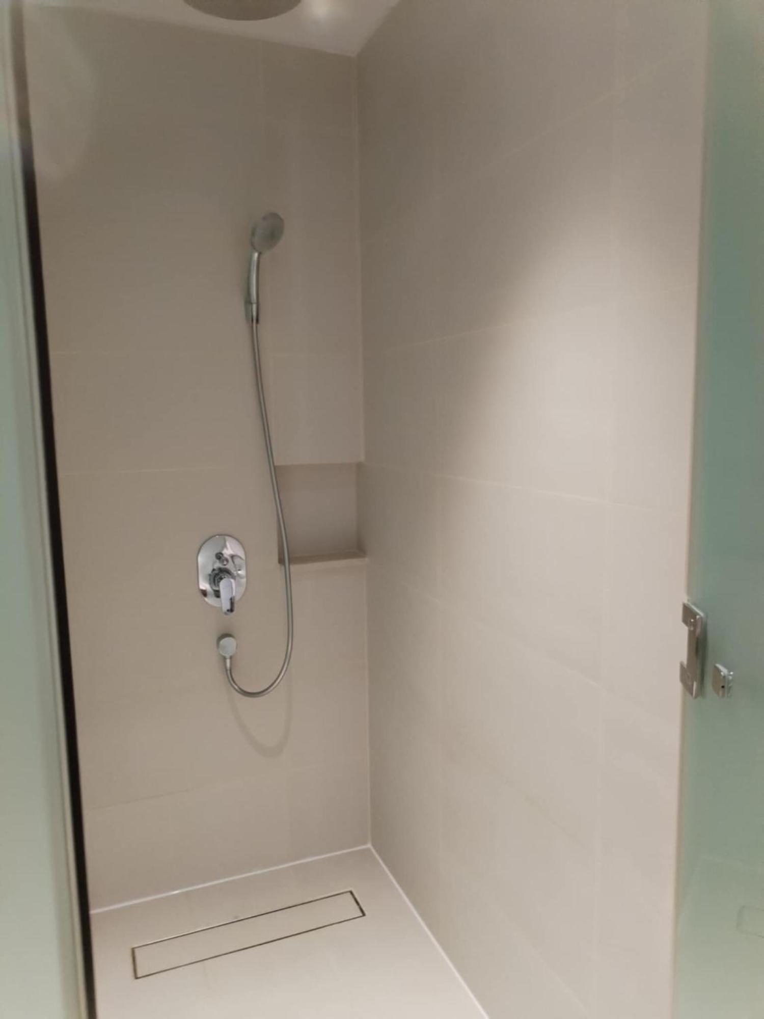 Novotel Residences Manila Luxury With Pool & Gym Access At Acqua Hotel 5*
