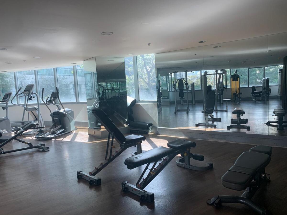 Budget View W Pool Access In Bgc Taguig * Manila