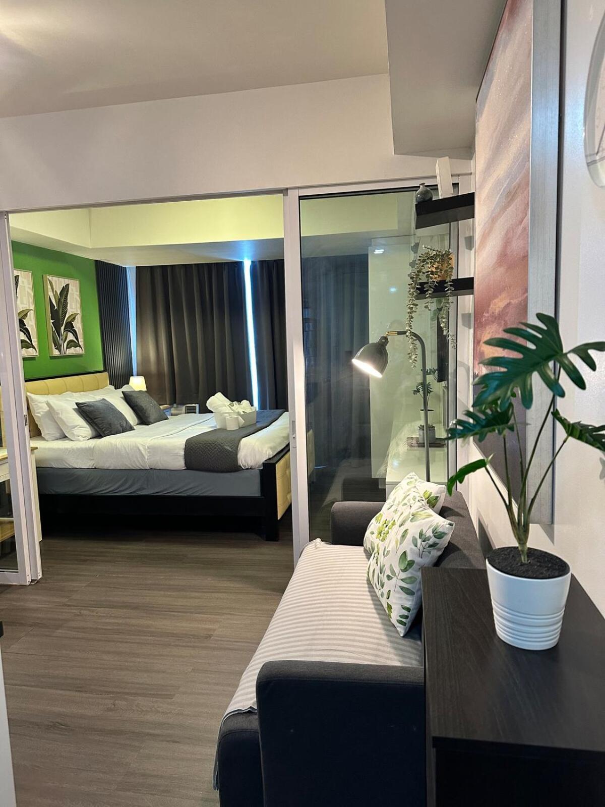 1br Condotel In Azure Urban Near Naia #tro1 * Paranaque City
