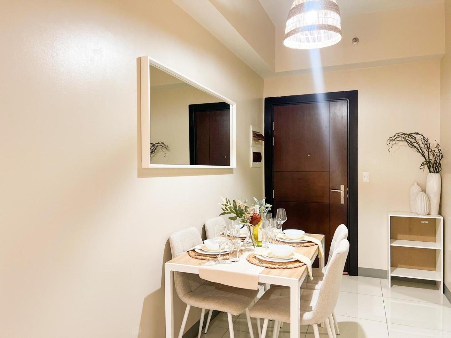 Prime 1br In The Heart Of Bgc #upt12j Holiday home *
