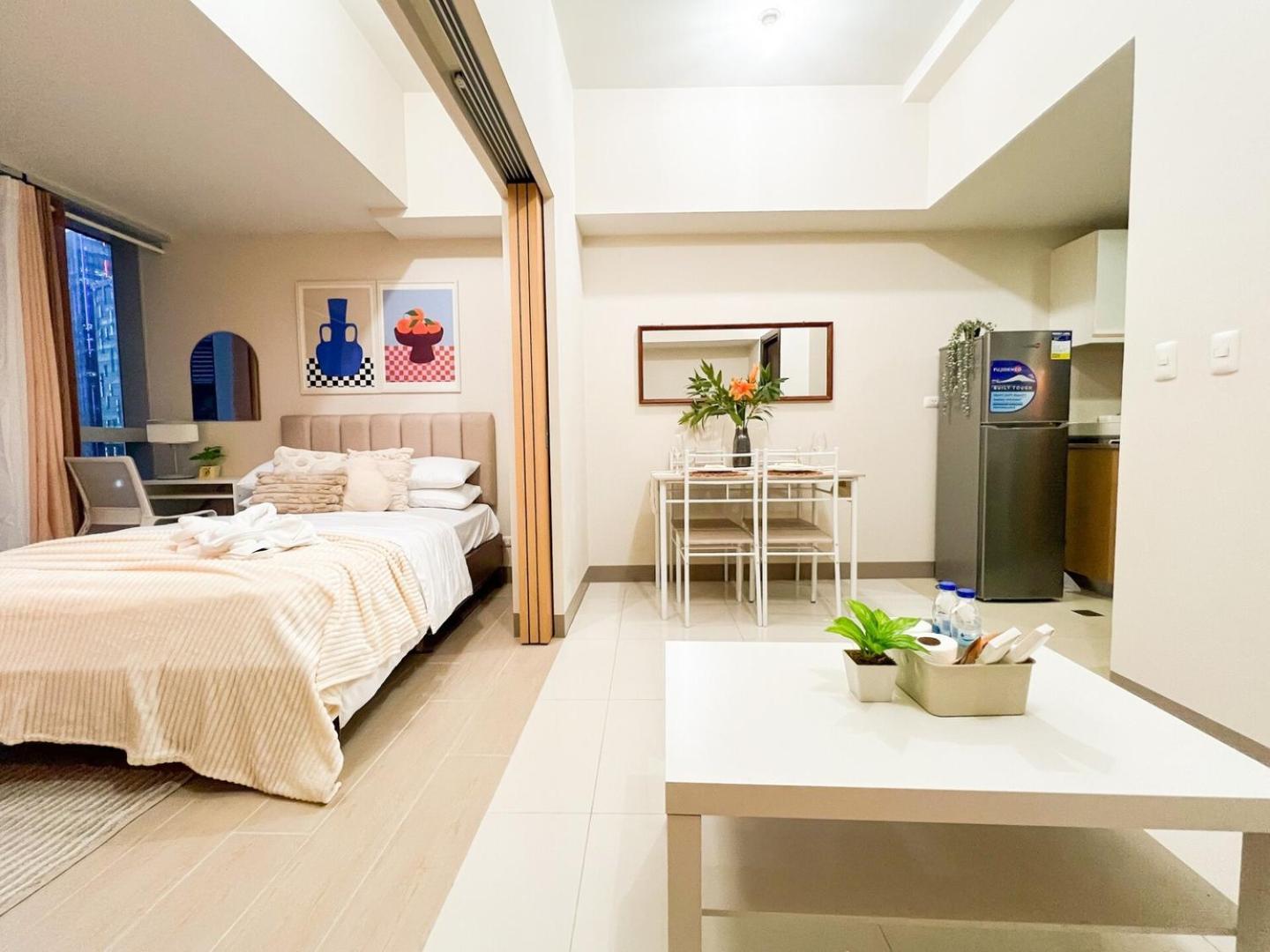 Bahay bakasyunan Stylish Bgc By Grand Hyatt #upt16k *