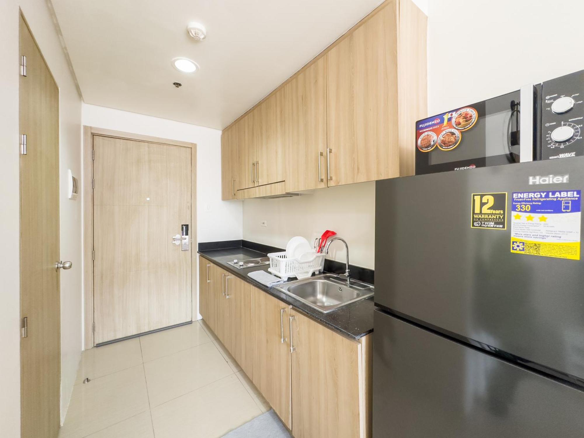 Gemstonebr In Smdc Shore Residences Apartment *