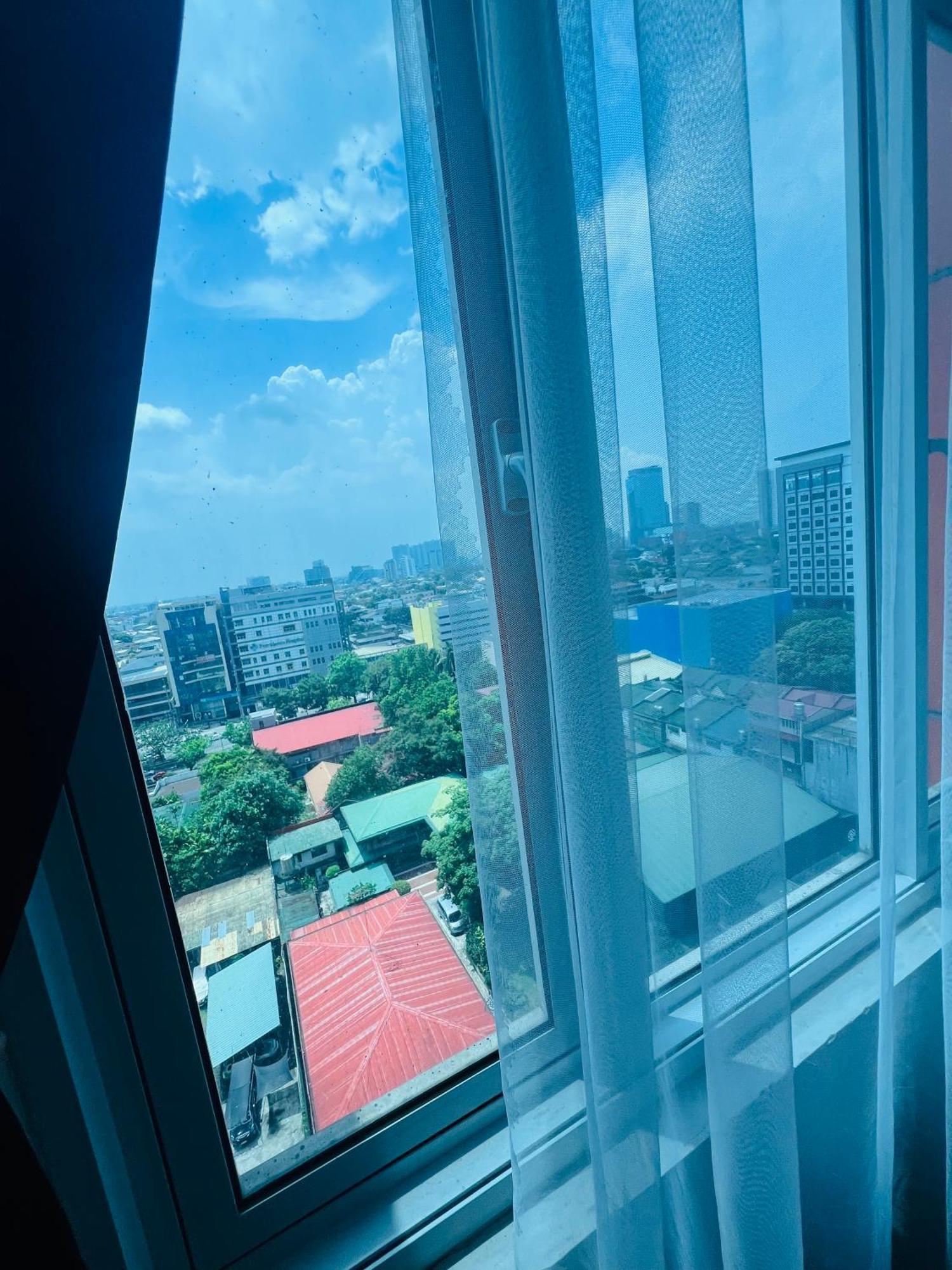 Aparthotel Mplace Quezon City