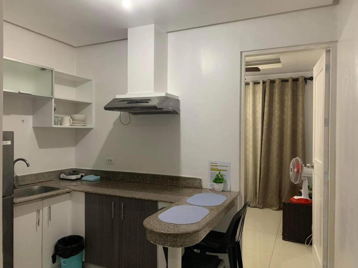 Birch Tower A8 Front Of Robinson Mla Bayfree Pool Apartment Manila