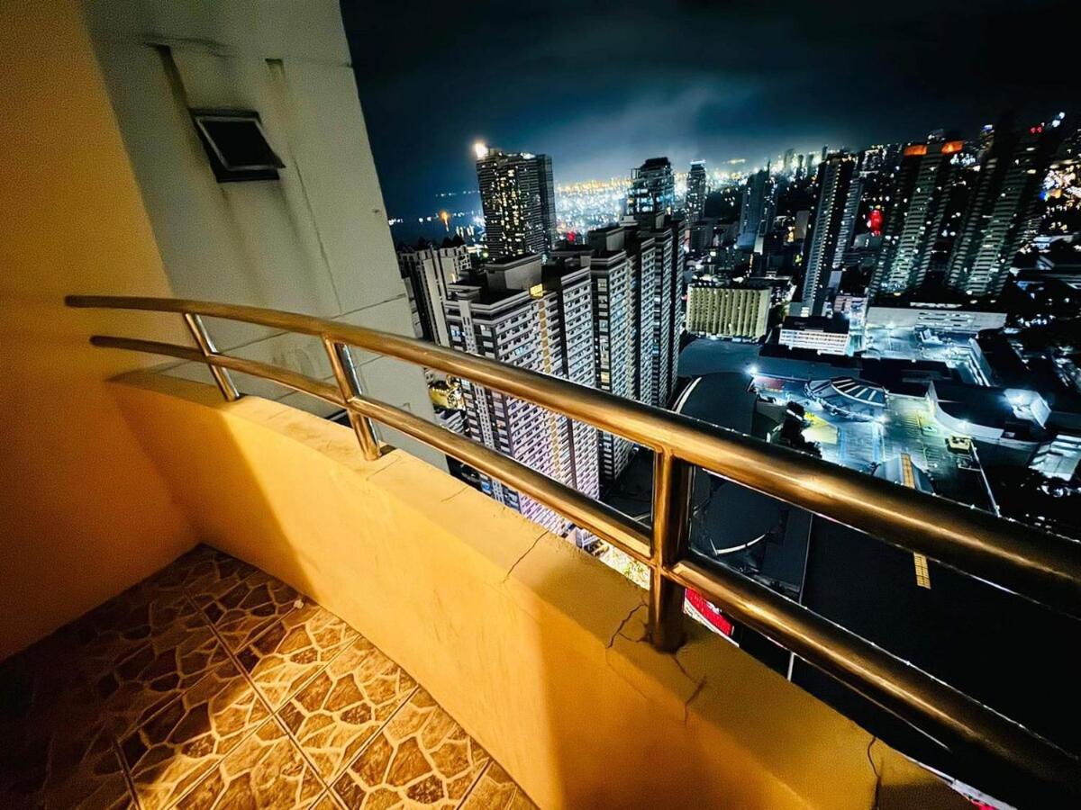 Birch Tower A8 Front Of Robinson Mla Bayfree Pool * Manila