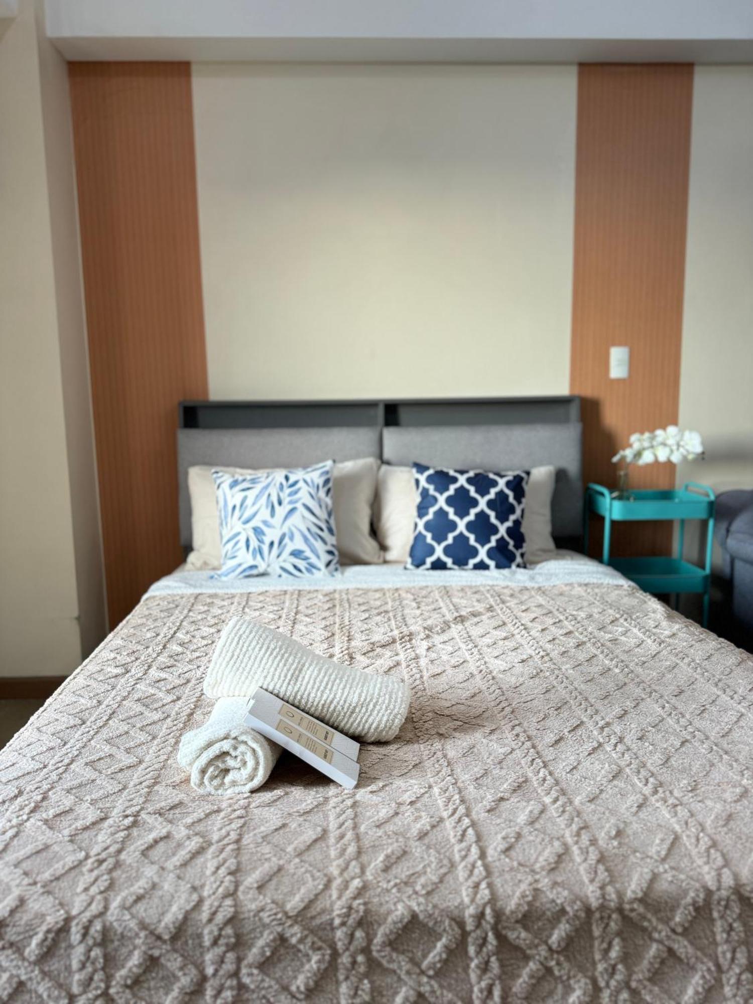 Apartment Cozi Venice Luxury Residences Alessandro Bgc W Pool Gym Manila