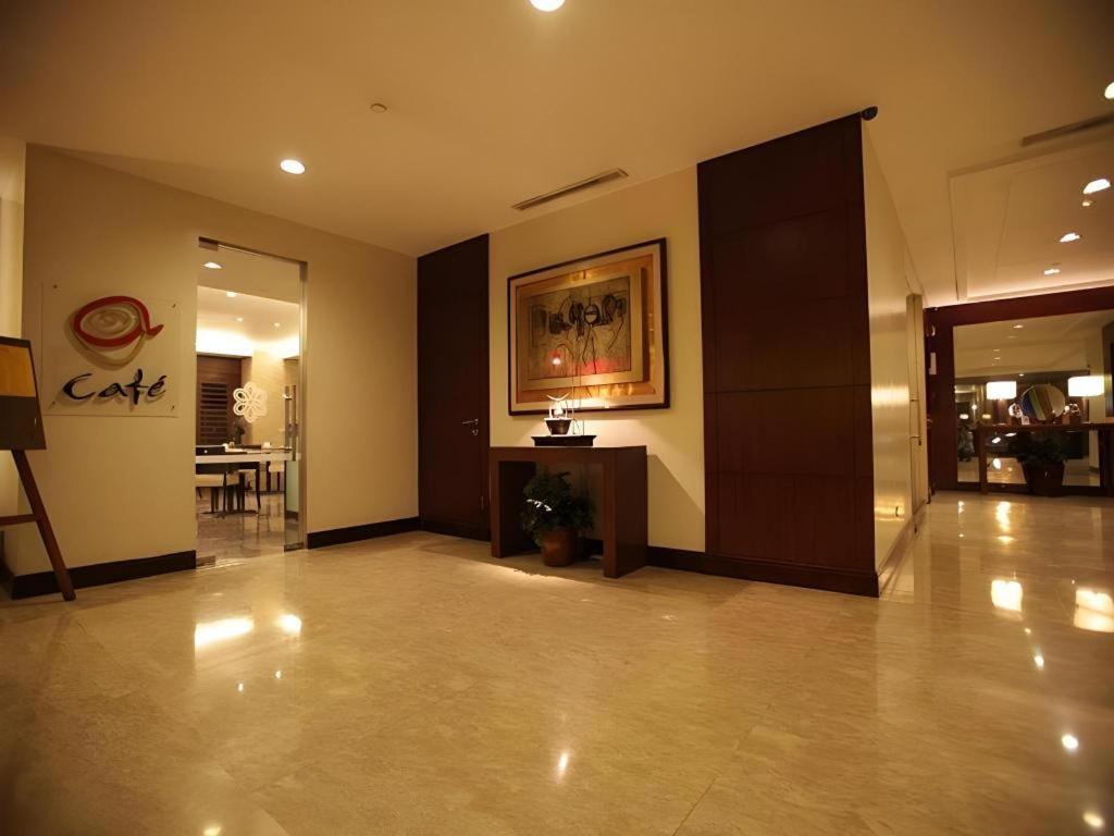 Amorsolo Mansion Hotel