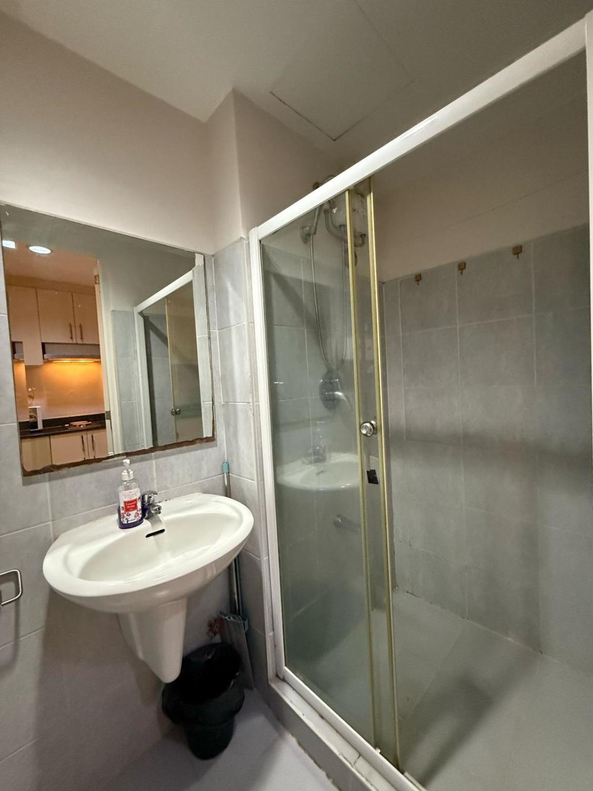 Sea Residences Moa Pasay - By Rose Staycation