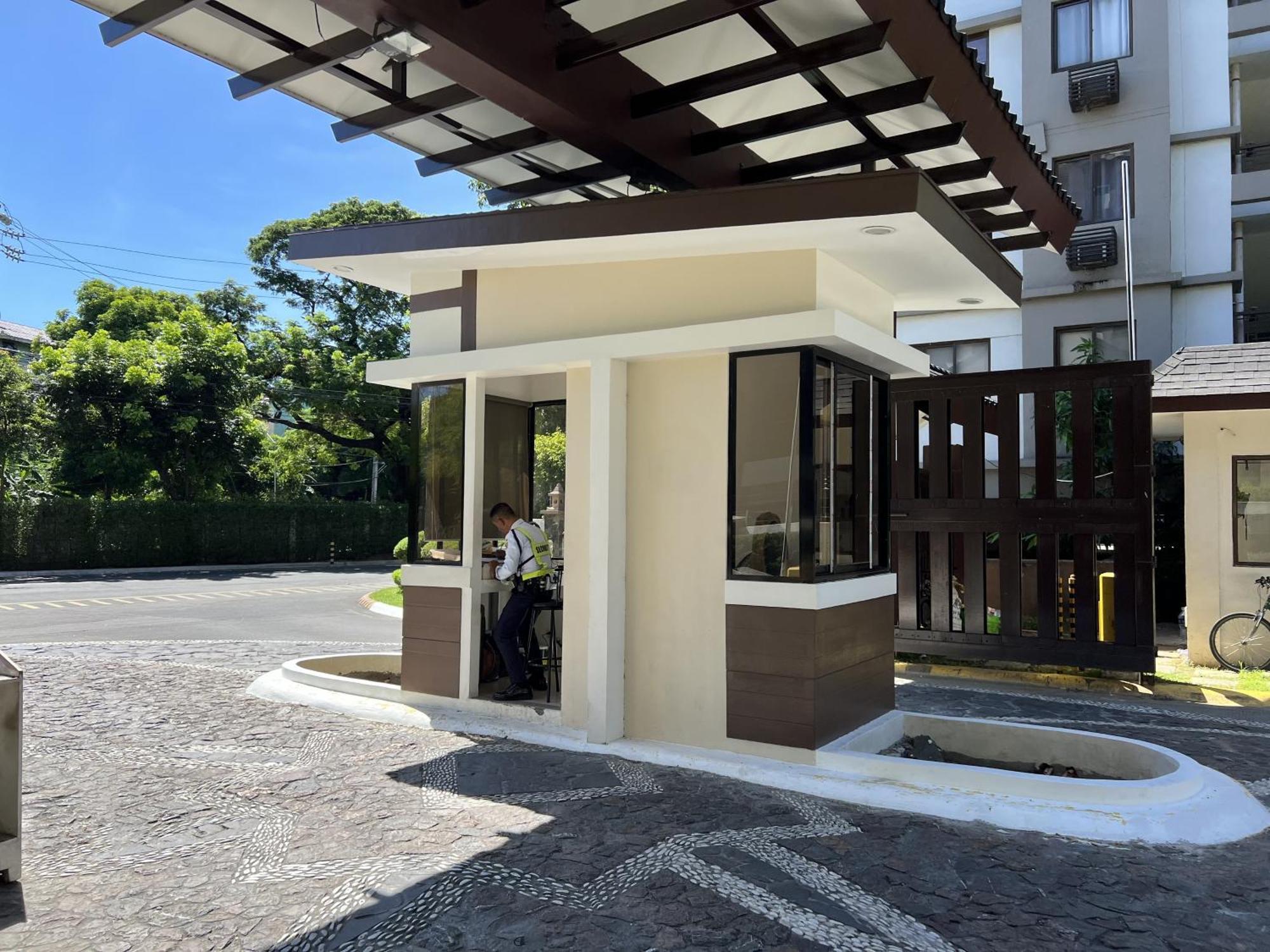 Stunning 2br Apt, 65 Sq M Netflix At Rosewood Pointe Residences Near Bgc * Manila