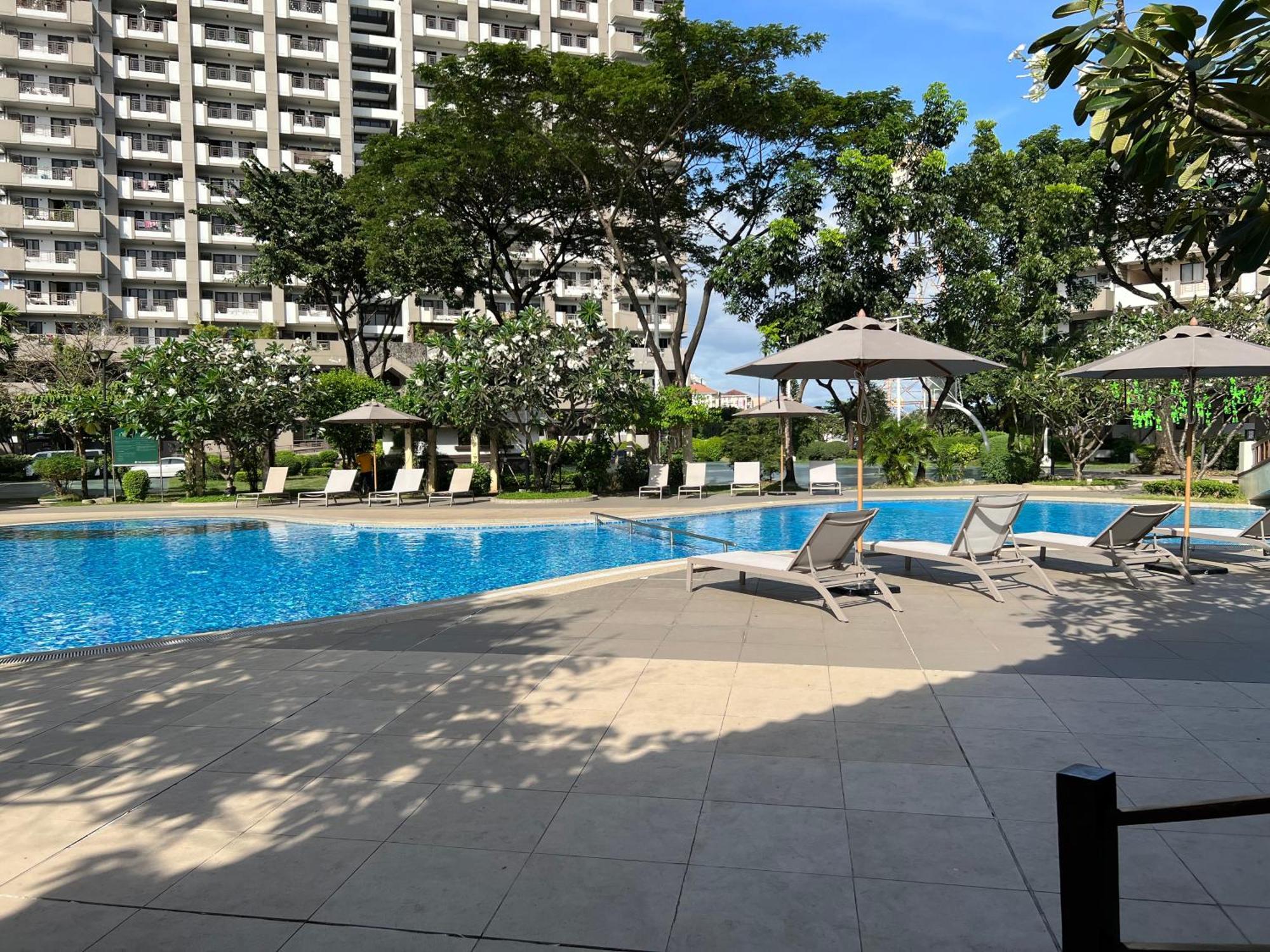 Stunning 2br Apt, 65 Sq M Netflix At Rosewood Pointe Residences Near Bgc