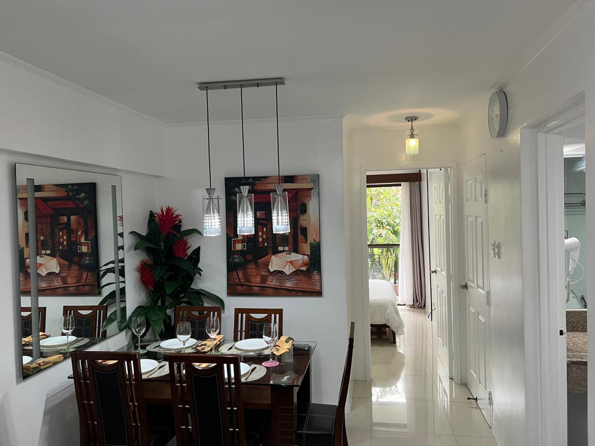 Stunning 2br Apt, 65 Sq M Netflix At Rosewood Pointe Residences Near Bgc * Manila