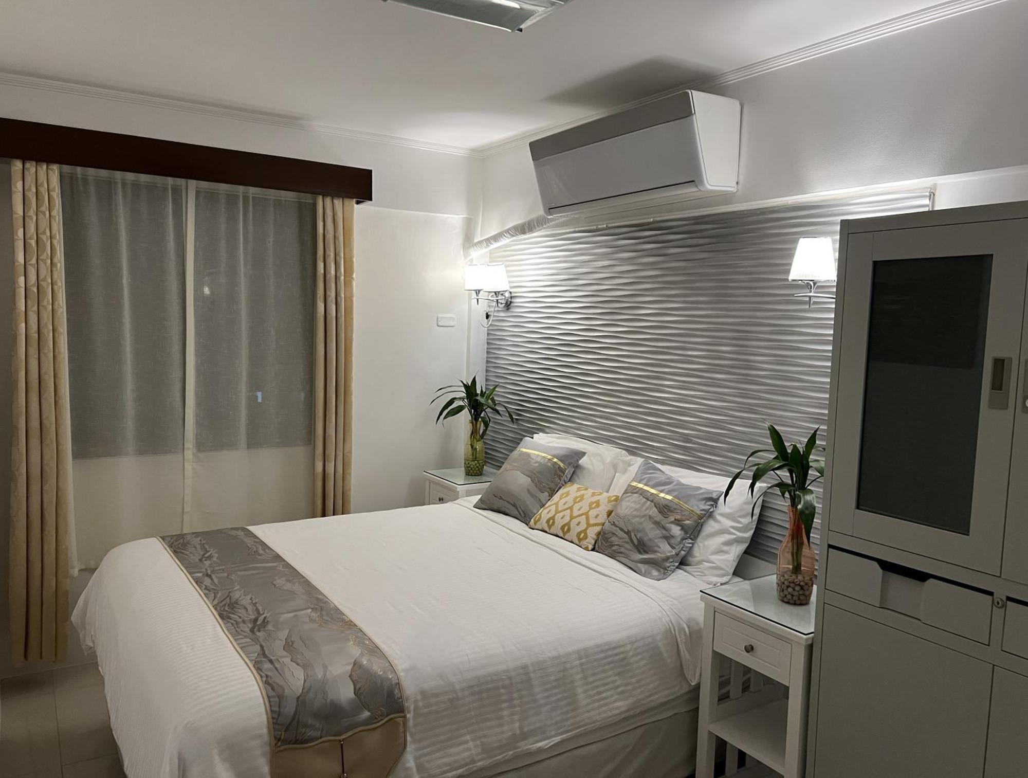 Apartment Stunning 2br Apt, 65 Sq M Netflix At Rosewood Pointe Residences Near Bgc