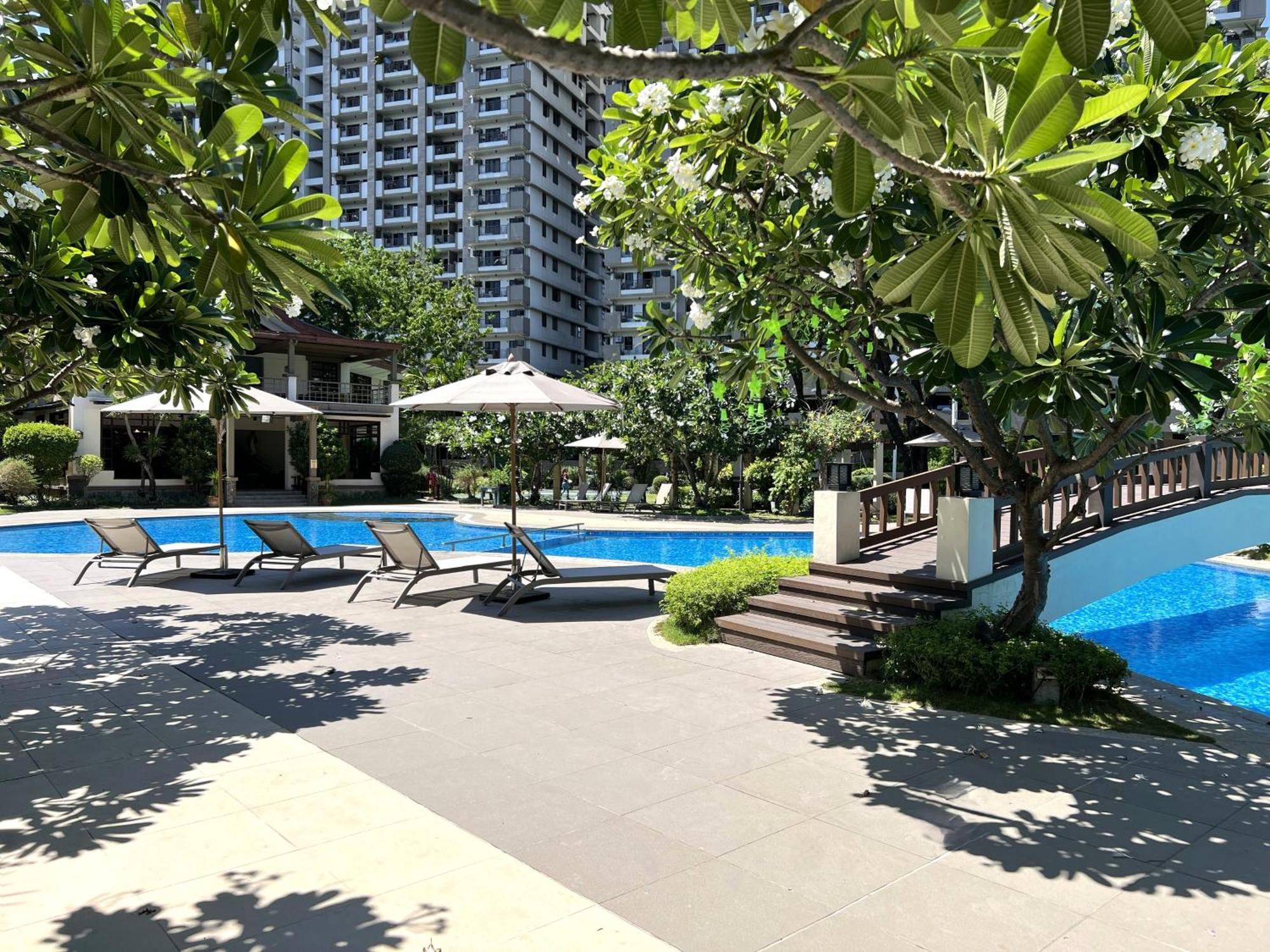 Stunning 2br Apt, 65 Sq M Netflix At Rosewood Pointe Residences Near Bgc *