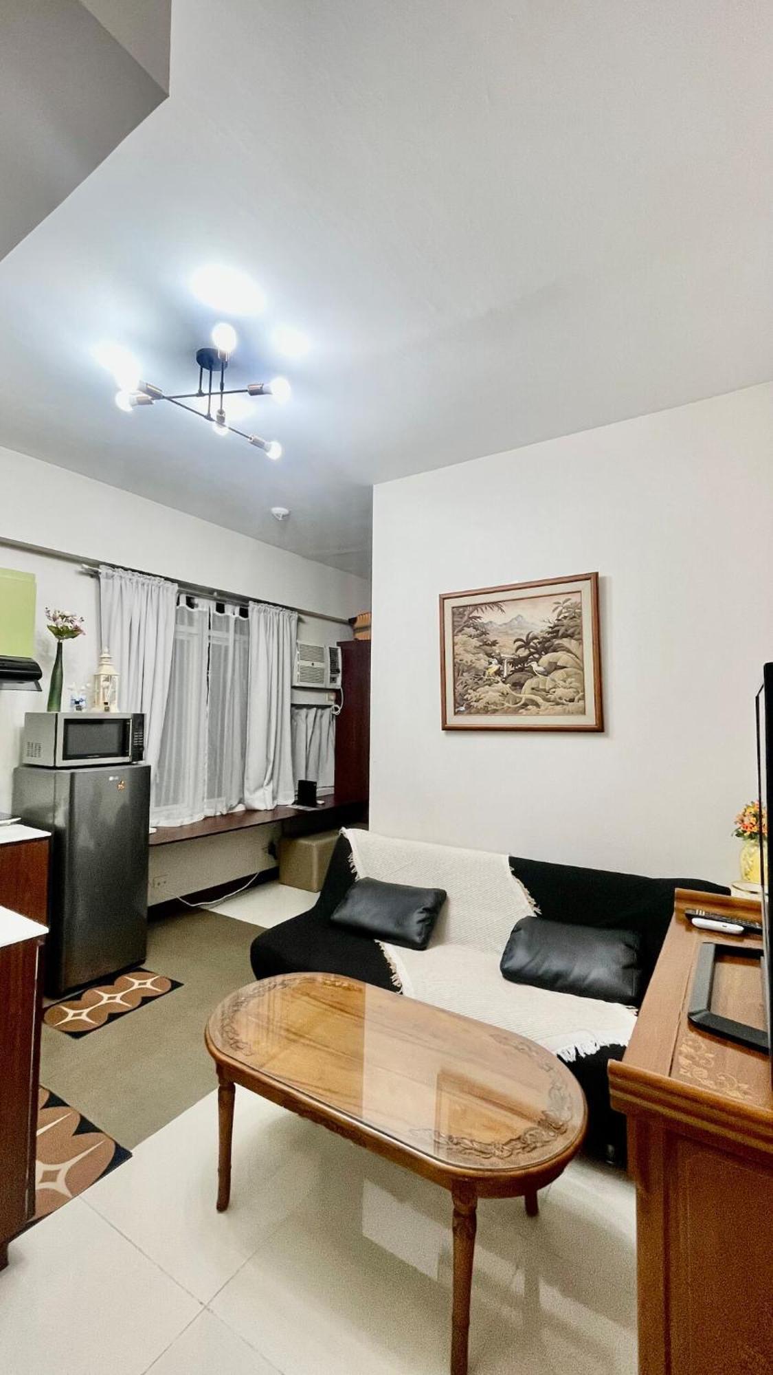 Elevated Staycation Bgc Venice Grand Canal