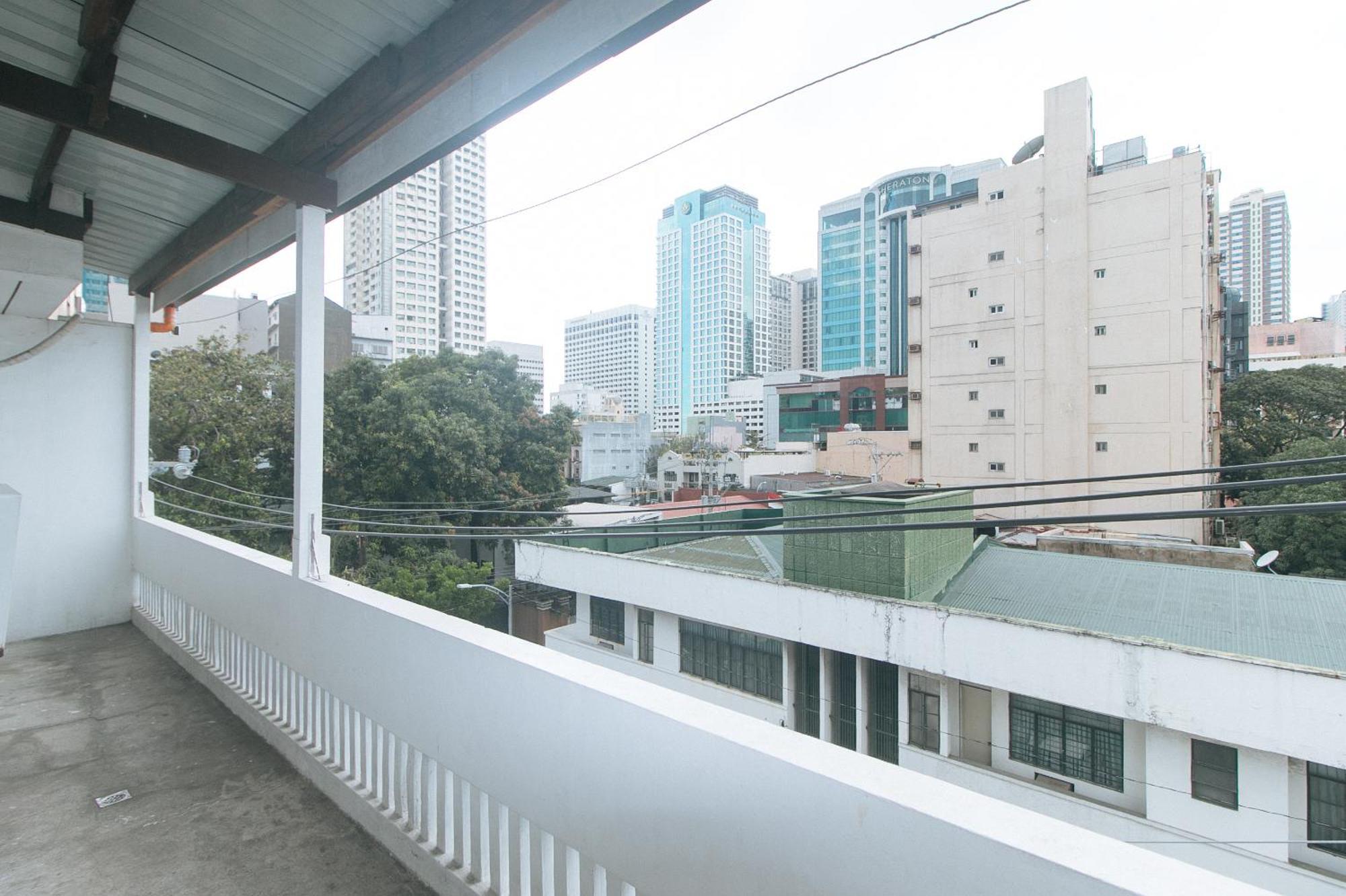 Malate By Reddoorz * Manila