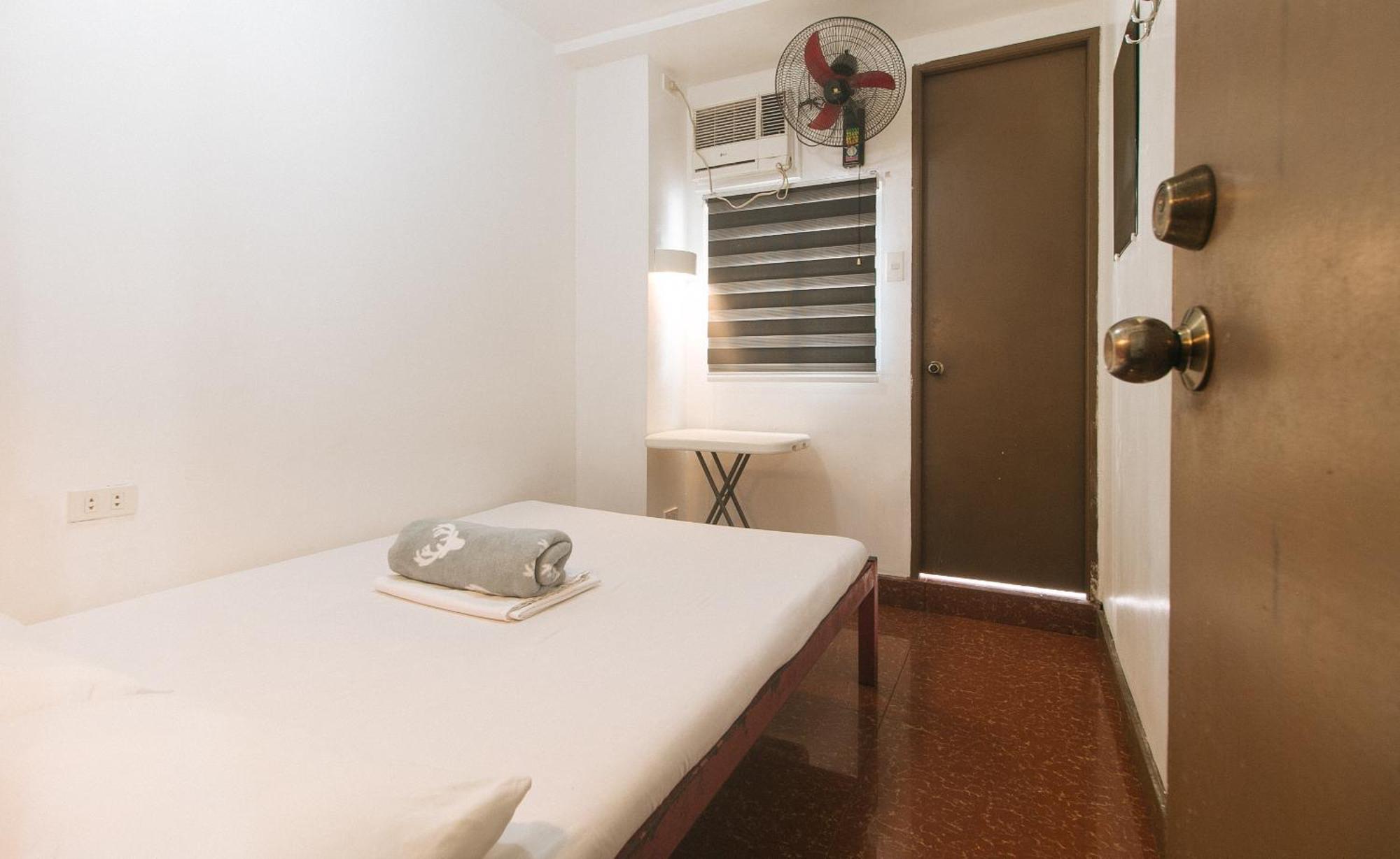 Malate By Reddoorz * Manila