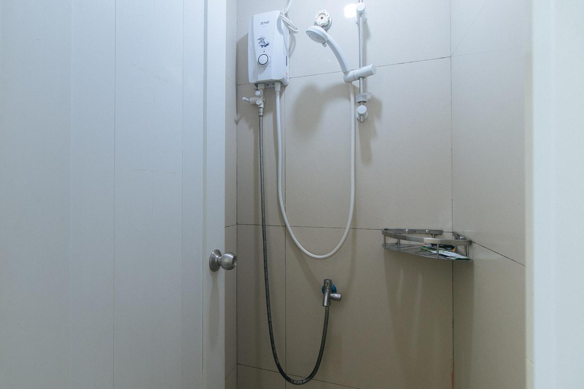 Hotel Malate By Reddoorz Manila
