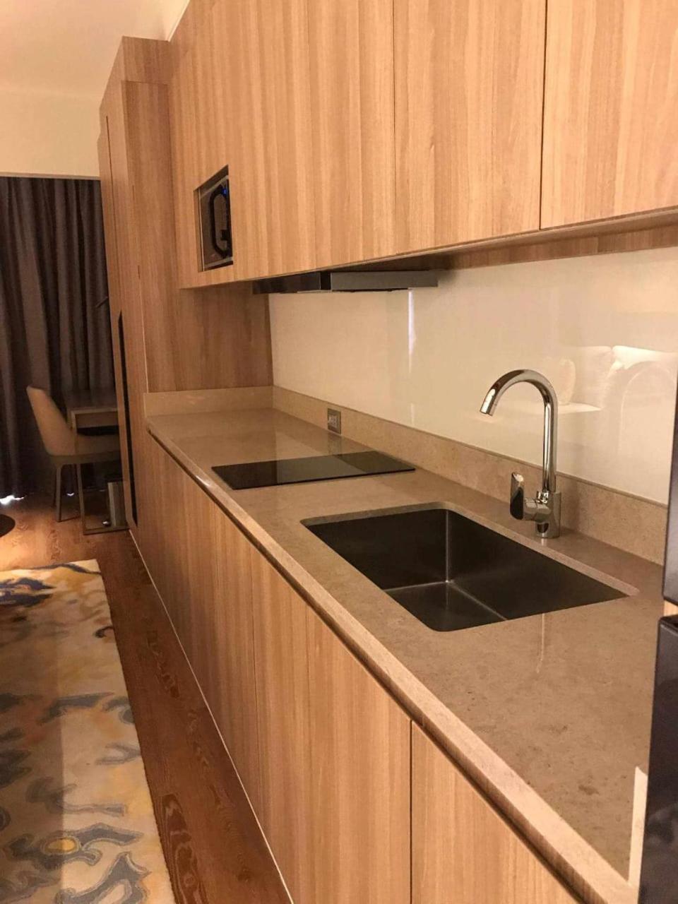 Novotel Residences Manila Luxury With Pool & Gym Access At Acqua Hotel Mandaluyong