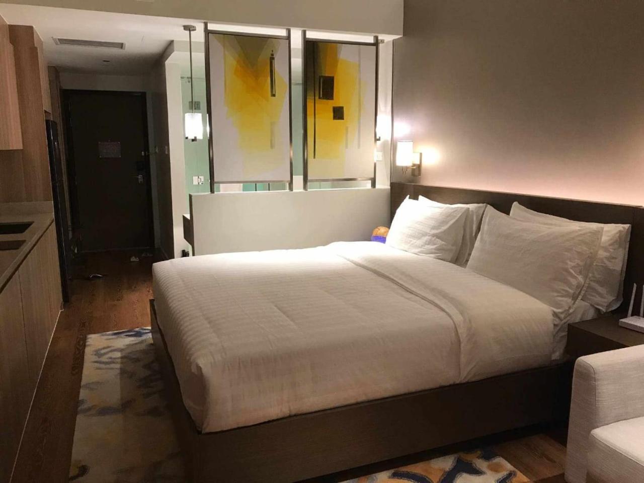Hotel Novotel Residences Manila Luxury With Pool & Gym Access At Acqua Mandaluyong
