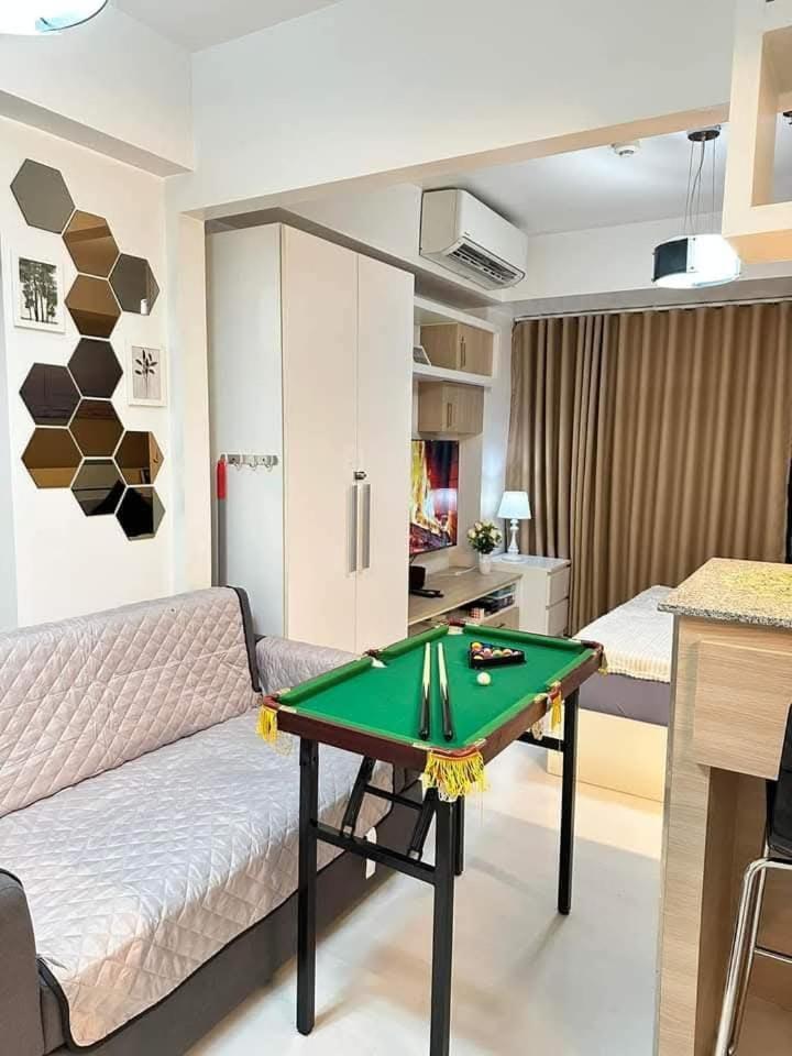 Apartment Sm Bicutan Mnl