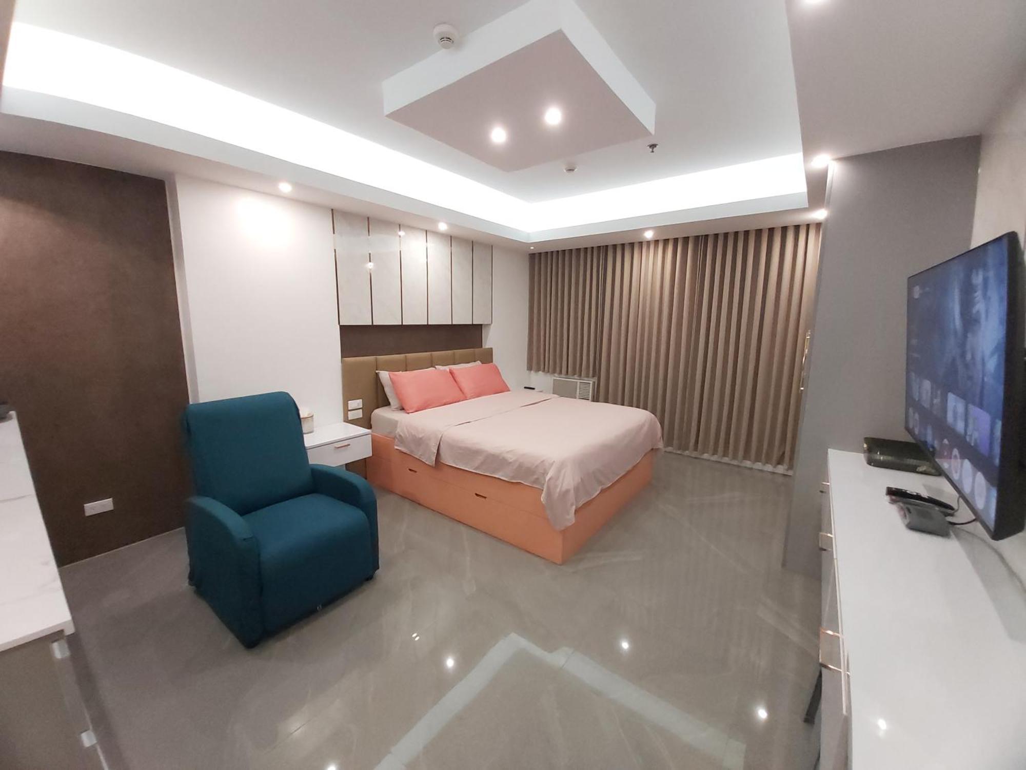 Azure Urban Staycation * Manila