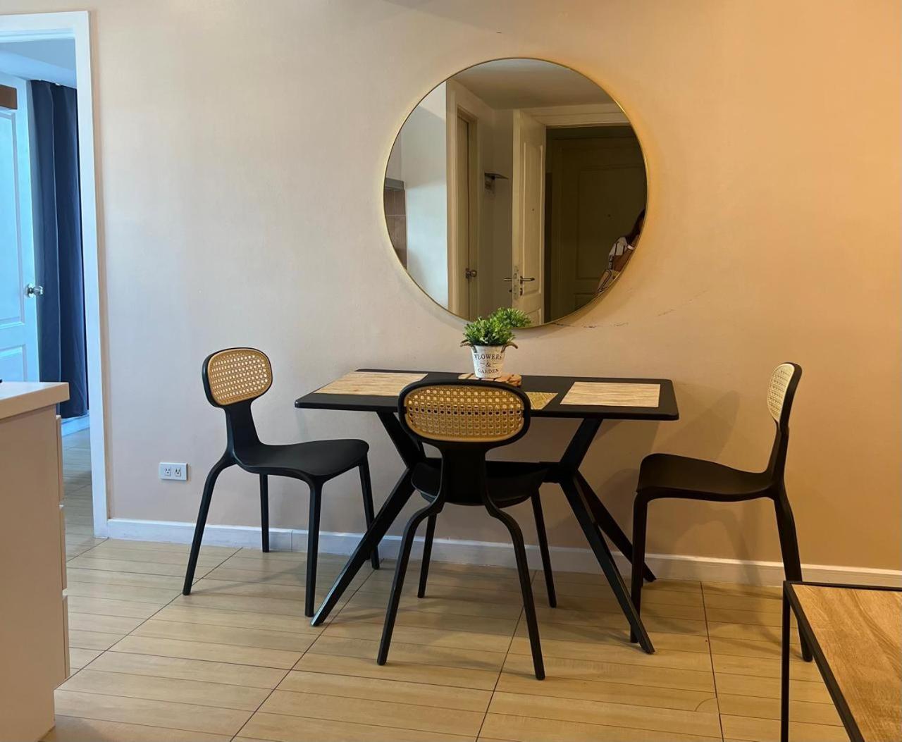 The Bahamas & Maldives At Azure Residences Paranaque 15 Mins Airport T3 Apartment