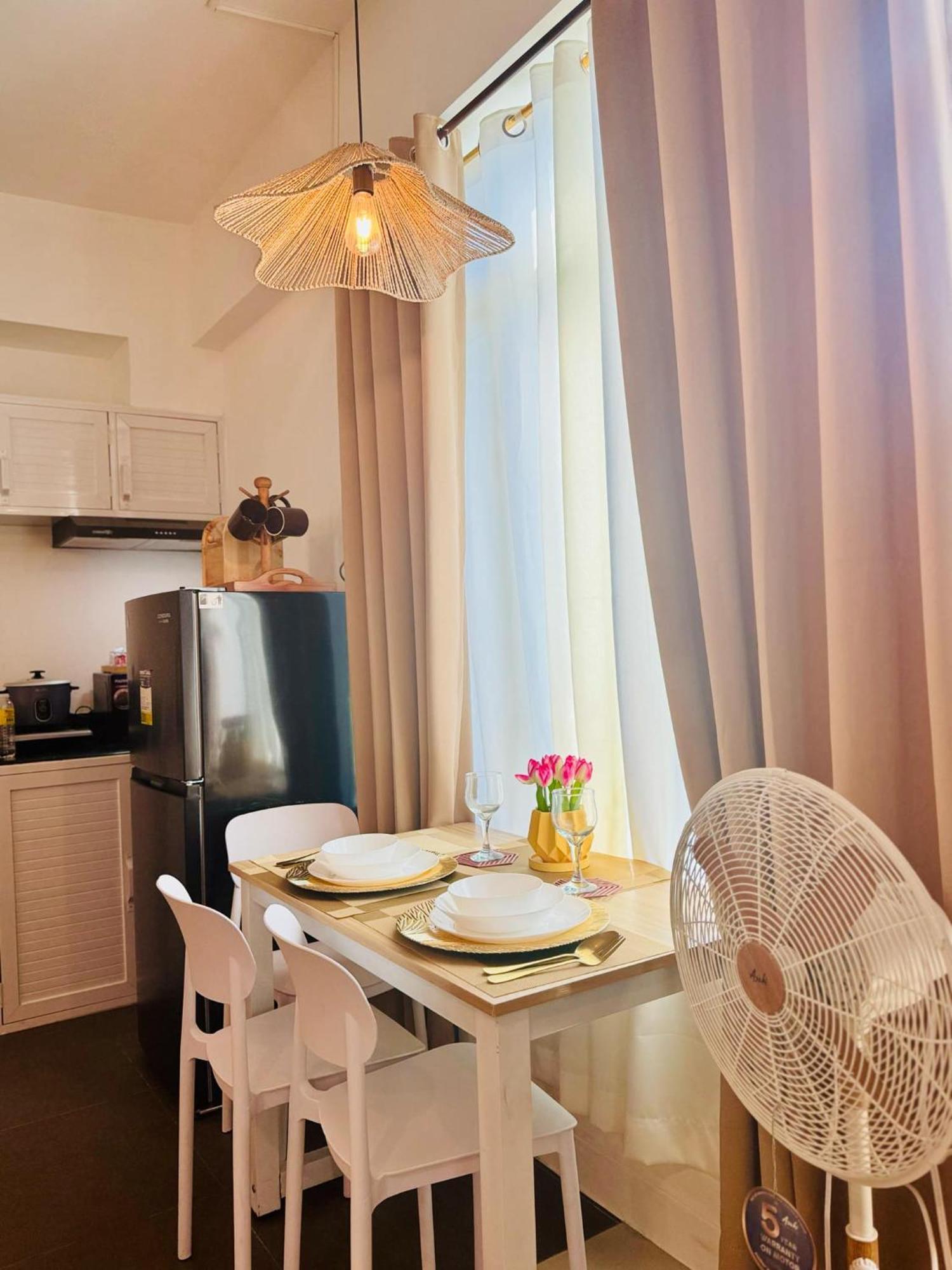 Apartamento Budget Friendly Staycation Walking Distance To Venice Mall With Netflix And Wifi Manila