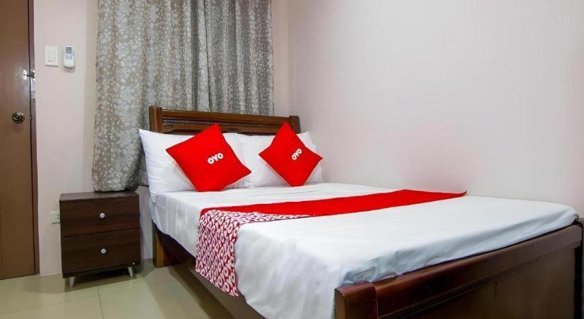 Oyo 766 Ichehan Hotel Manila