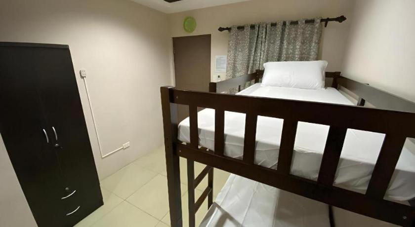 Oyo 766 Ichehan Hotel 2*